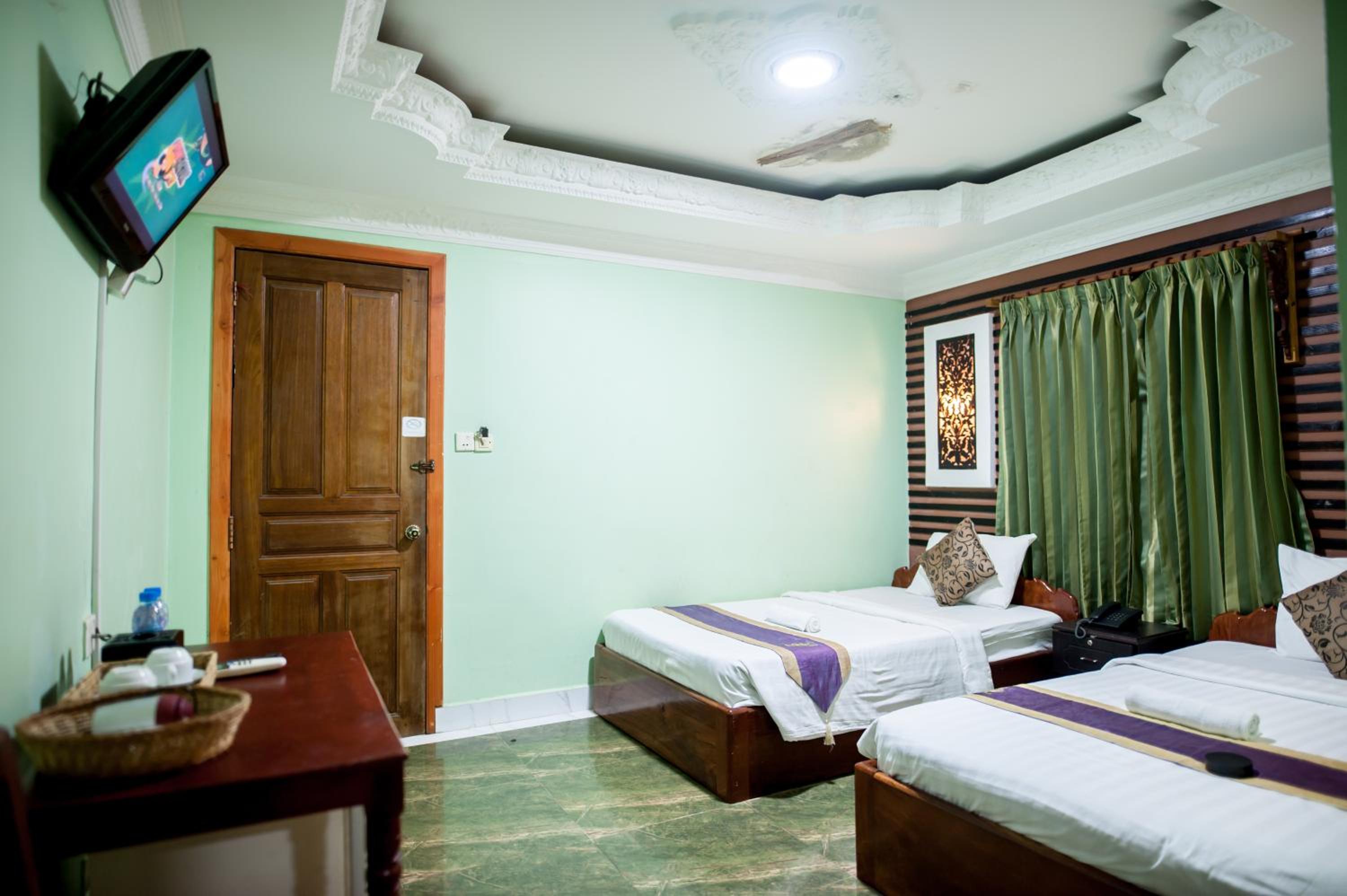 Superior Twin Room - Photo 6