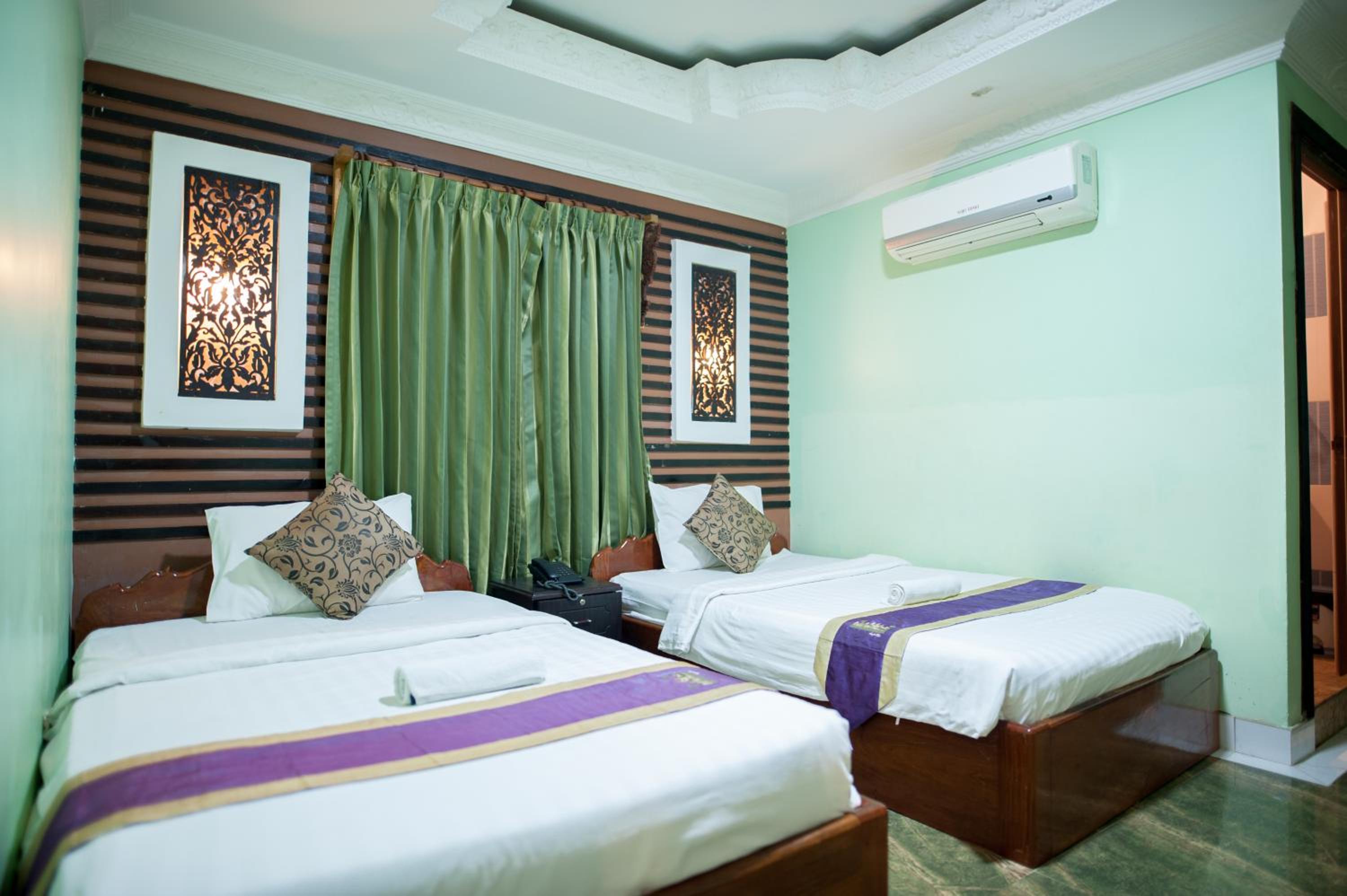 Superior Twin Room - Photo 4