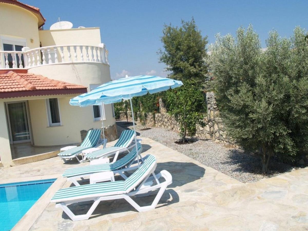 Villa photo 3