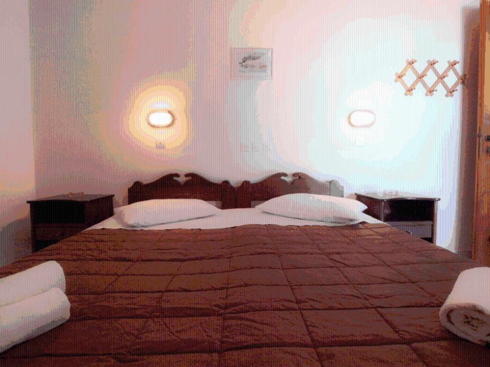 Double or Twin Room - Photo 3