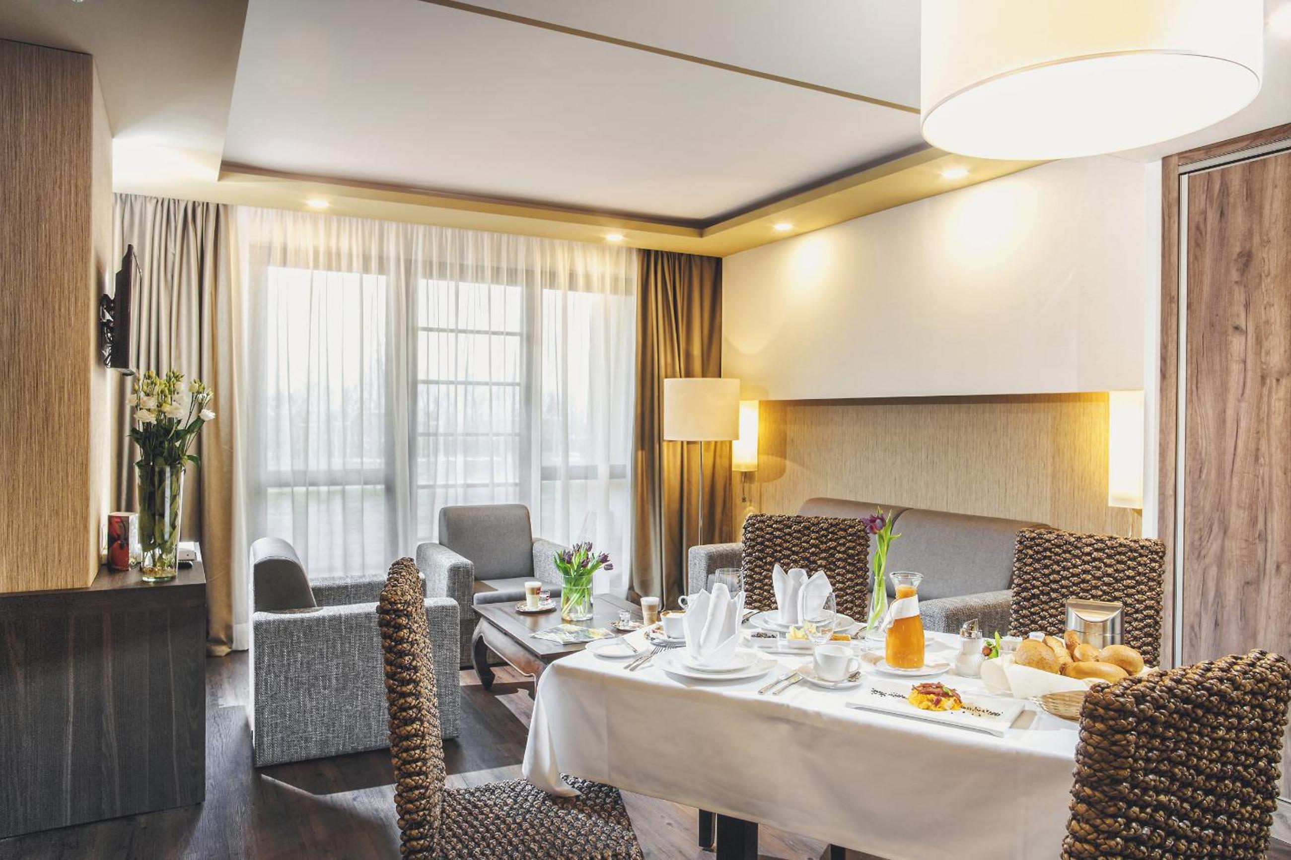 Premium Suite with Balcony