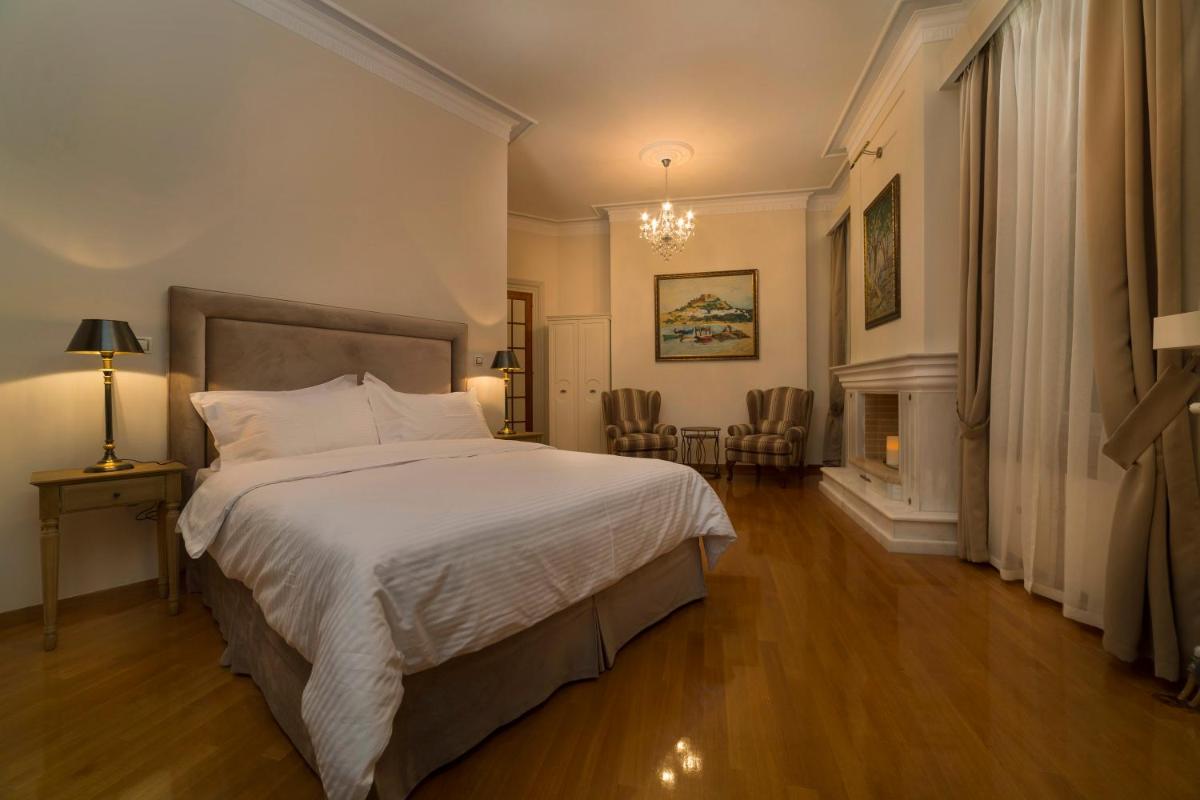 Deluxe Suite photo 1