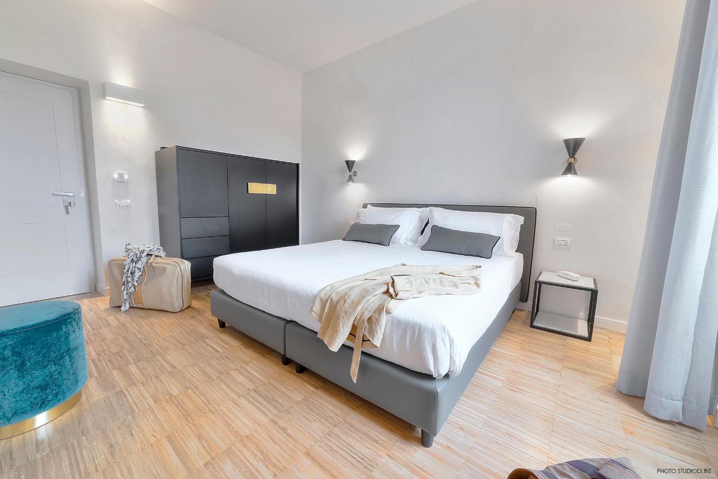 Deluxe Double Room photo 2