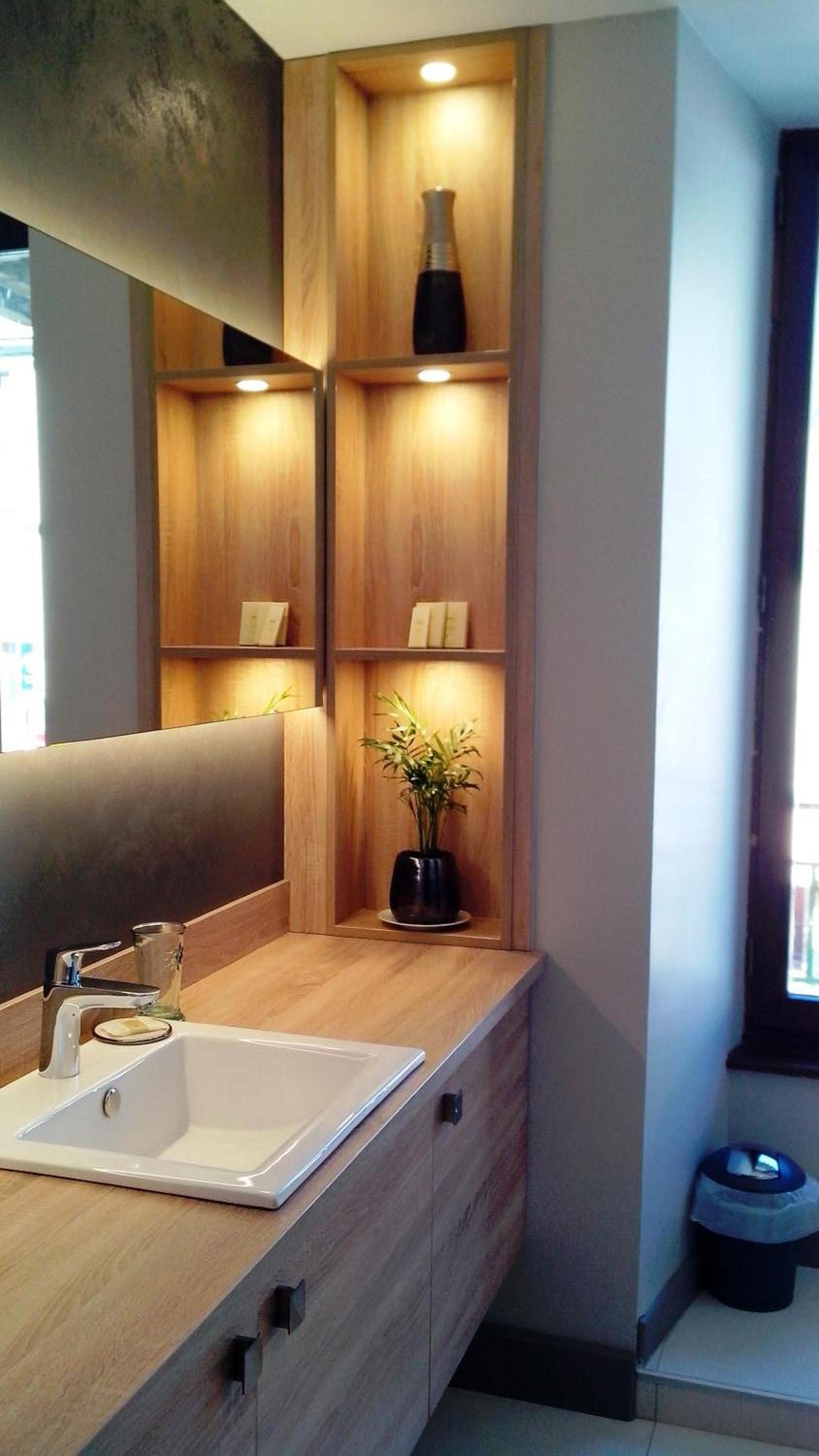 Superior King Suite photo 2