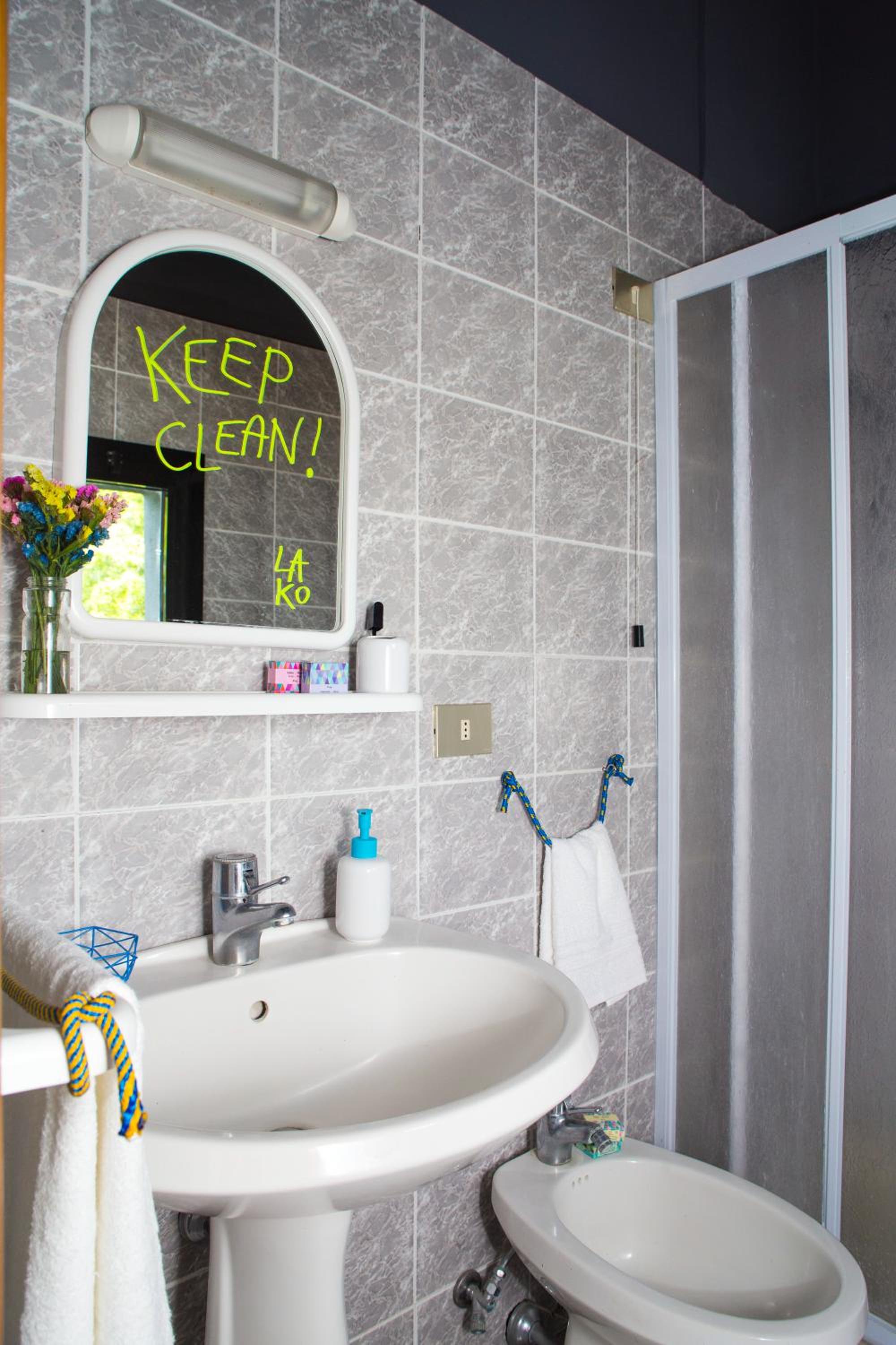 Triple Room with Private Bathroom photo 3