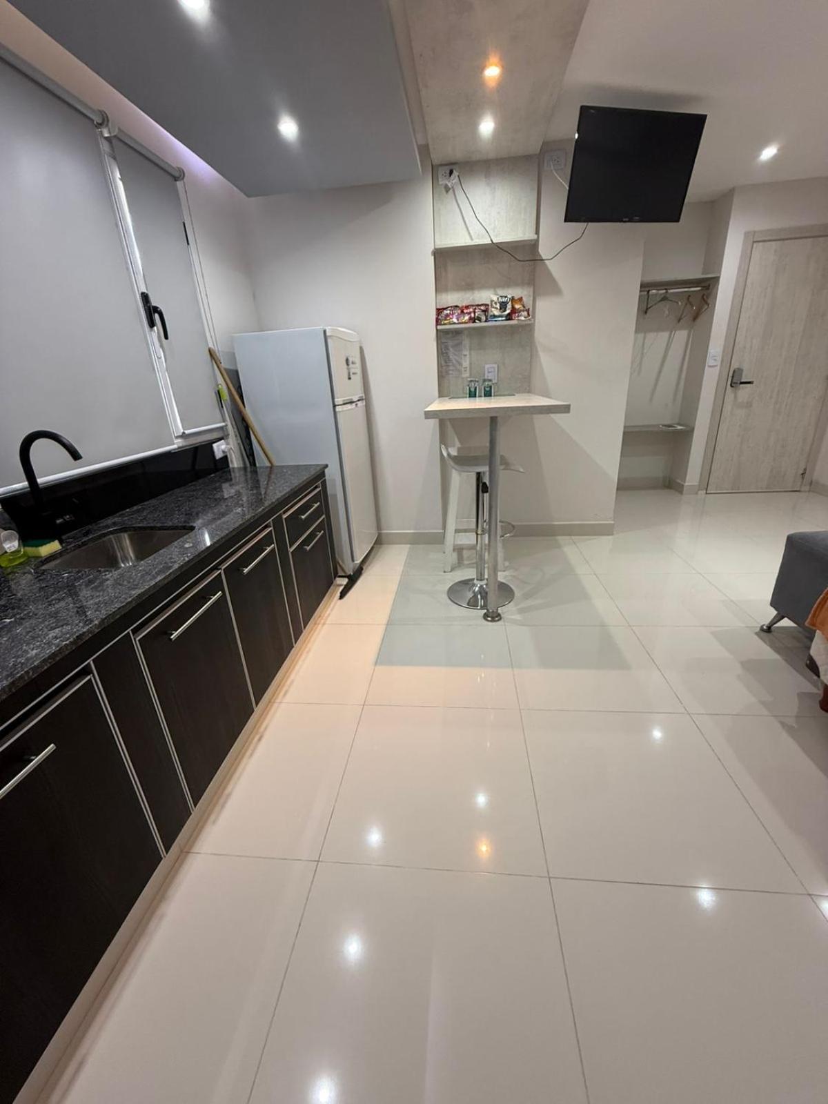 Deluxe Studio