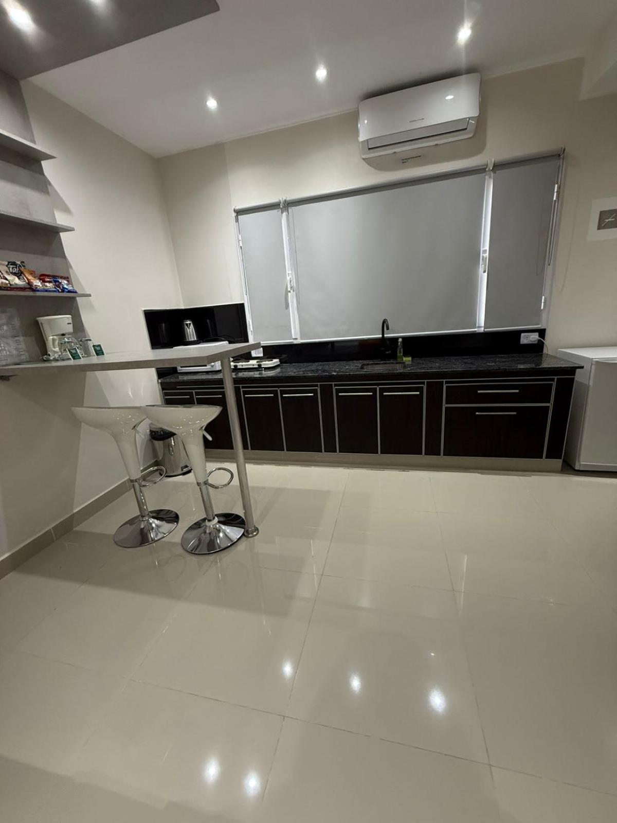 Deluxe Studio