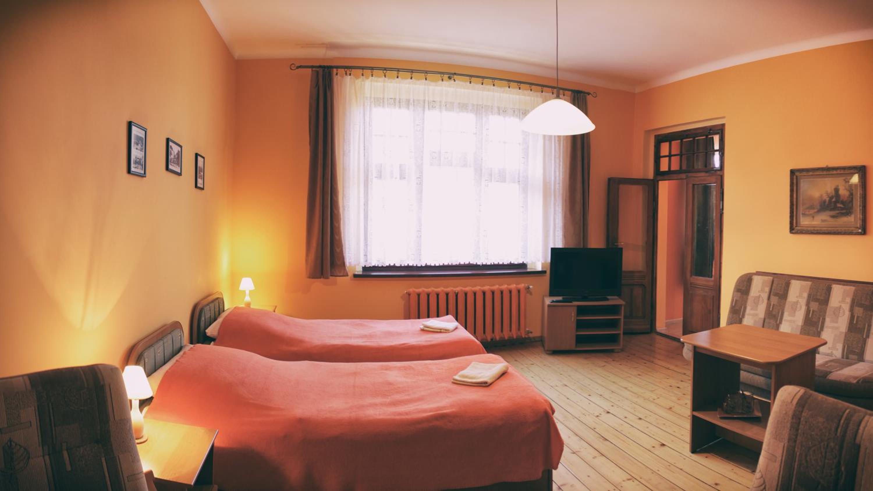 2 Bedroom Family Studio  