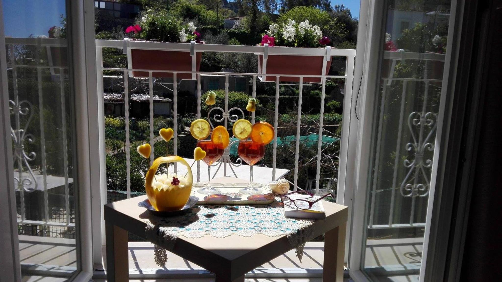 Apartment with Terrace - Photo 34