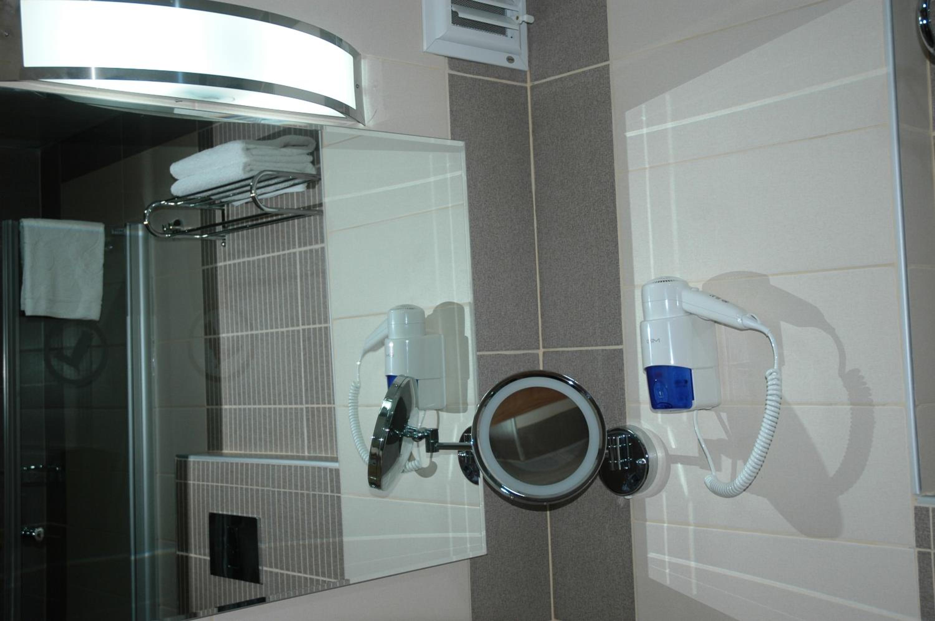 Superior Double or Twin Room - Photo 4