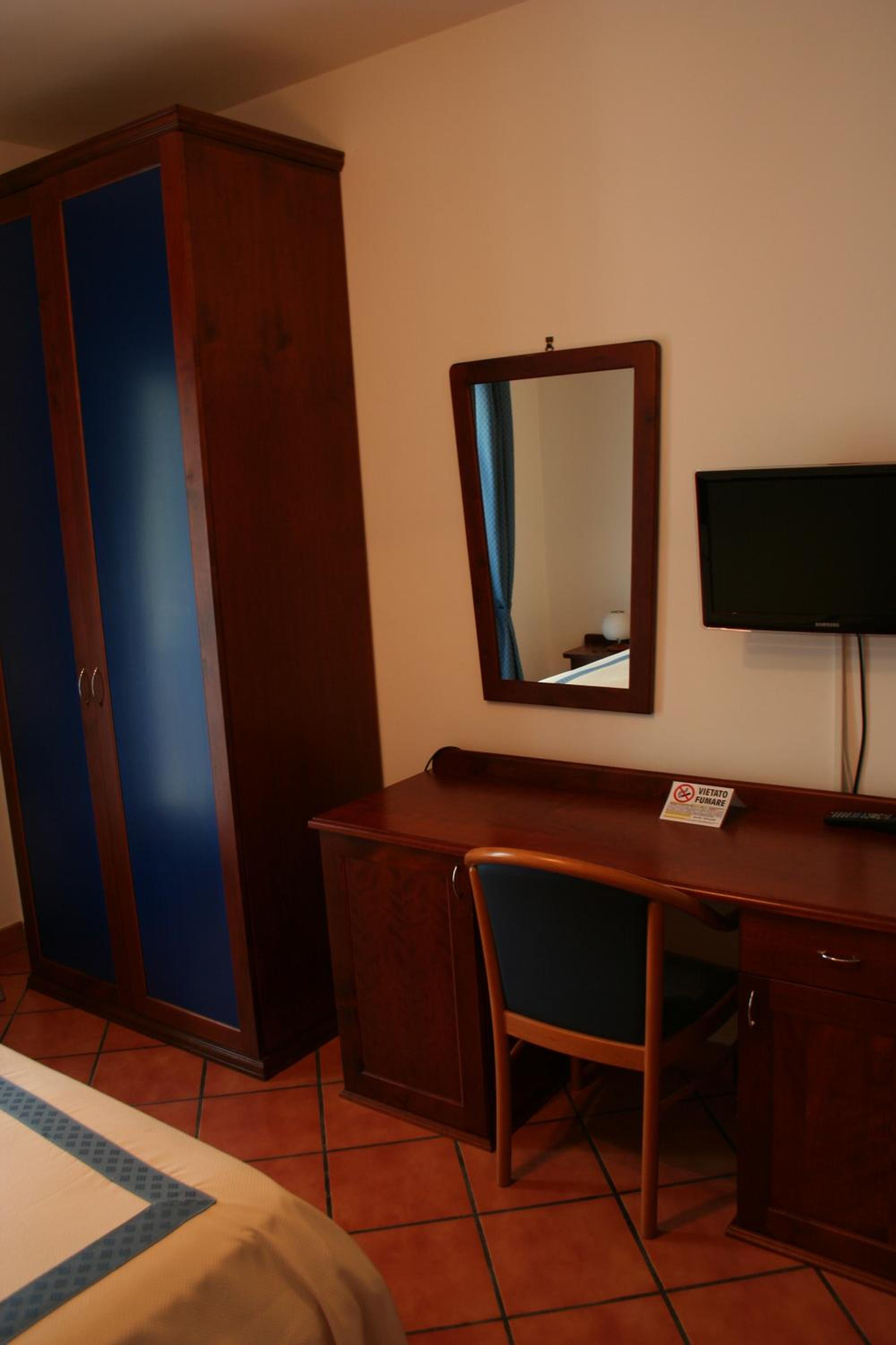 Double Room (1 Adult) photo 2