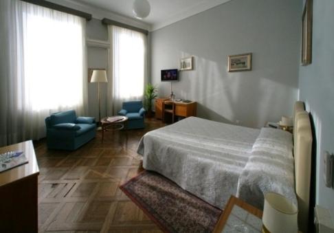 Double or Twin Room photo 2