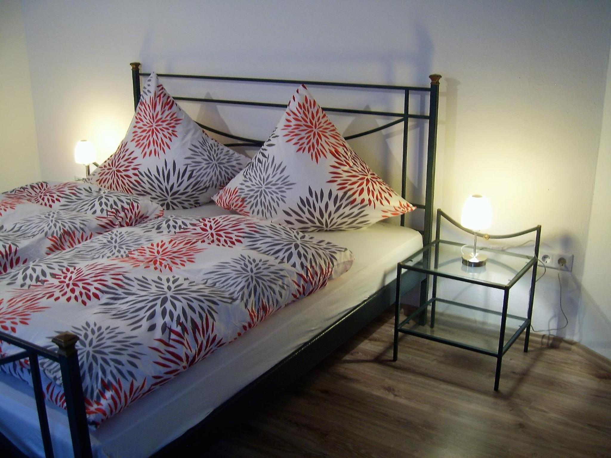 One-Bedroom Apartment - Photo 6