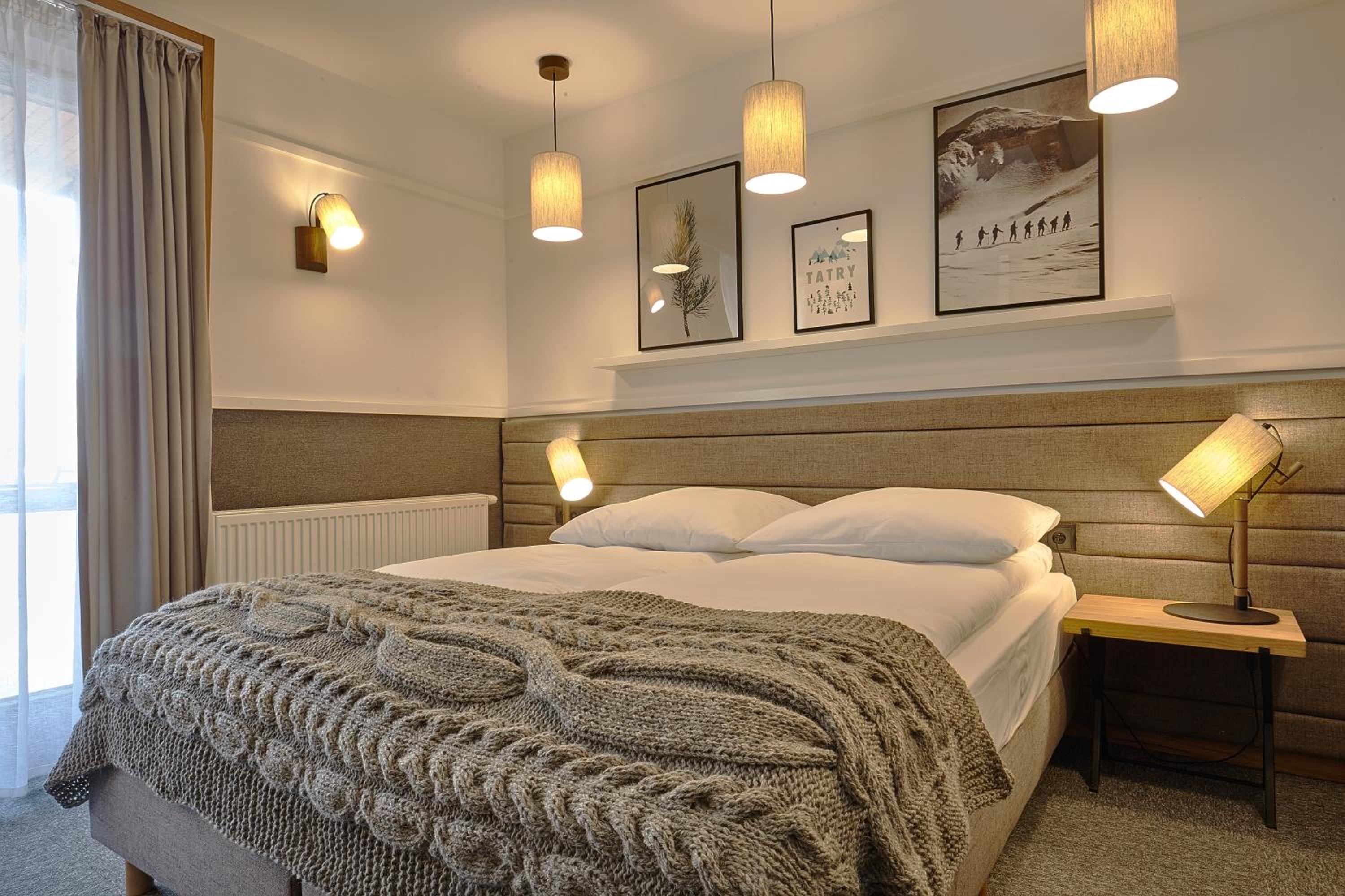 Premium Double Room - Photo 6
