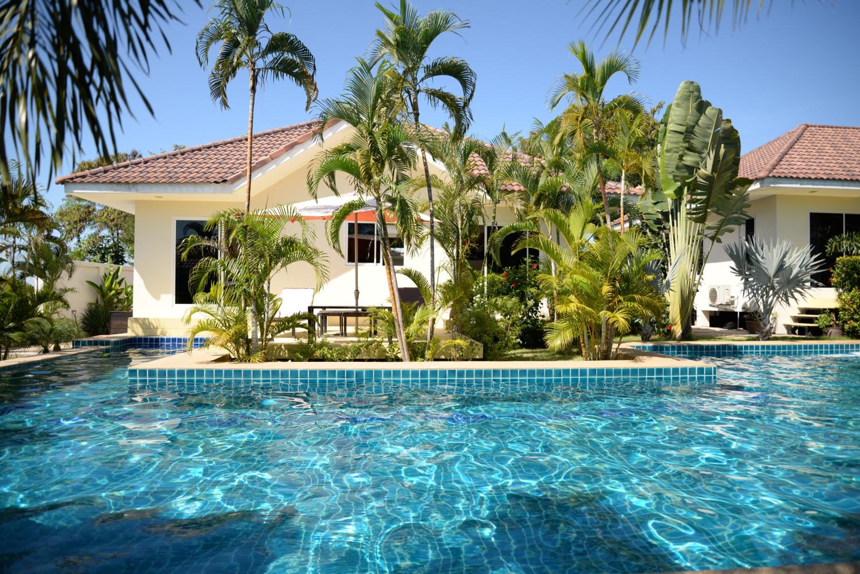 Superior Villa photo 2