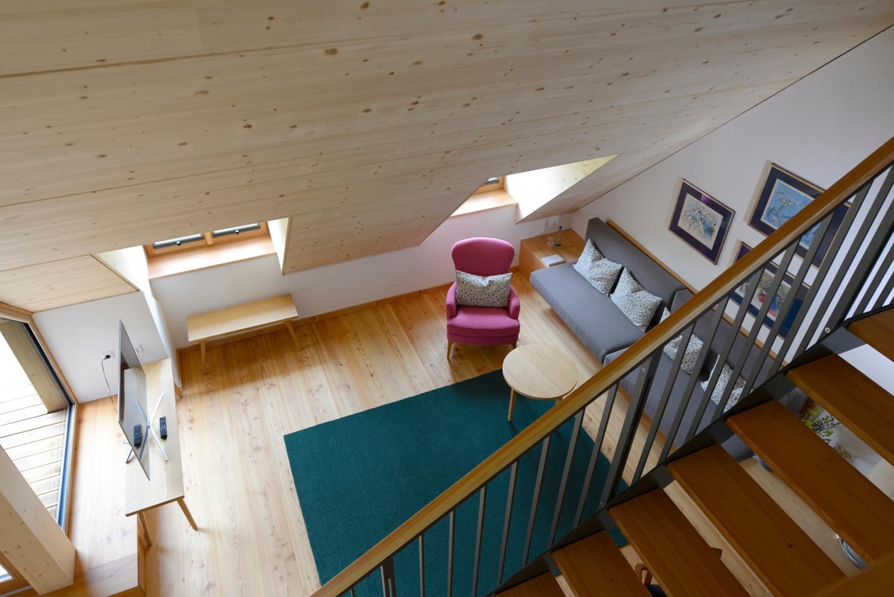 Suite - Photo 2