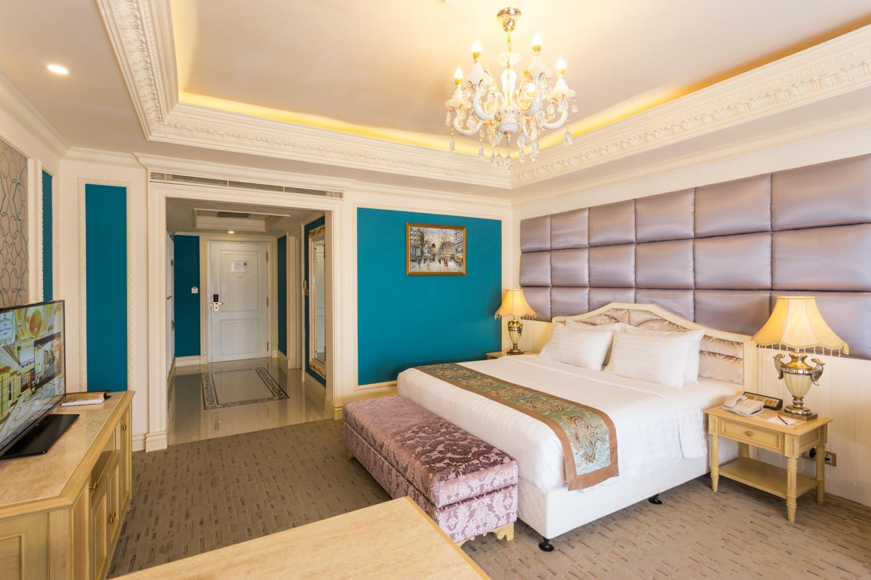 Deluxe Double or Twin Room with Balcony photo 2