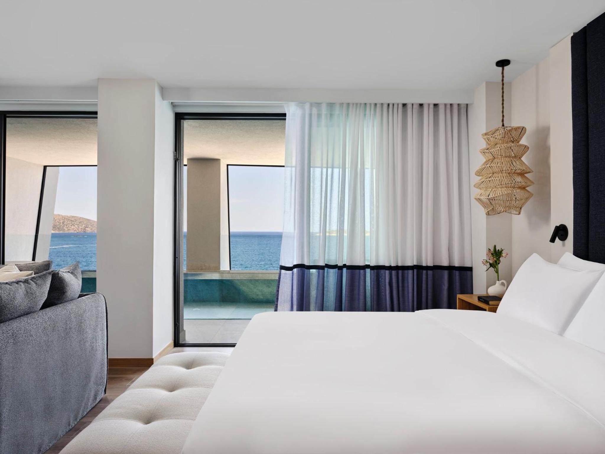 Junior King Suite with Sea View and Private Plunge Pool