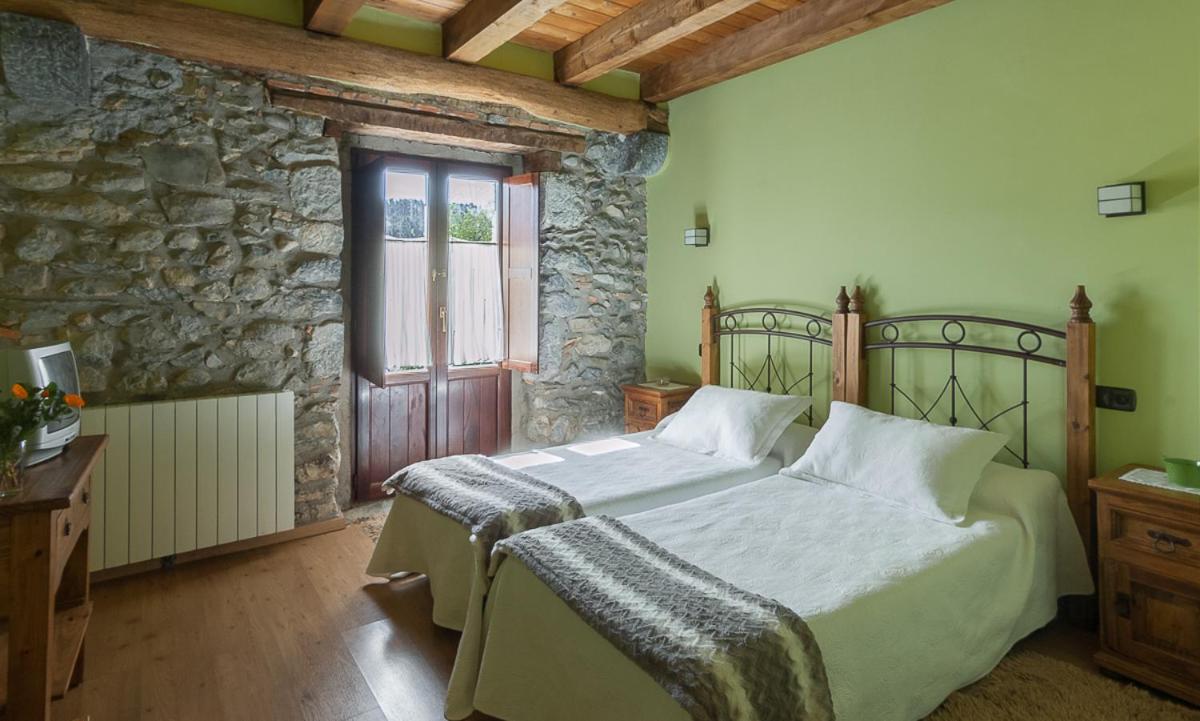 Double or Twin Room photo 2
