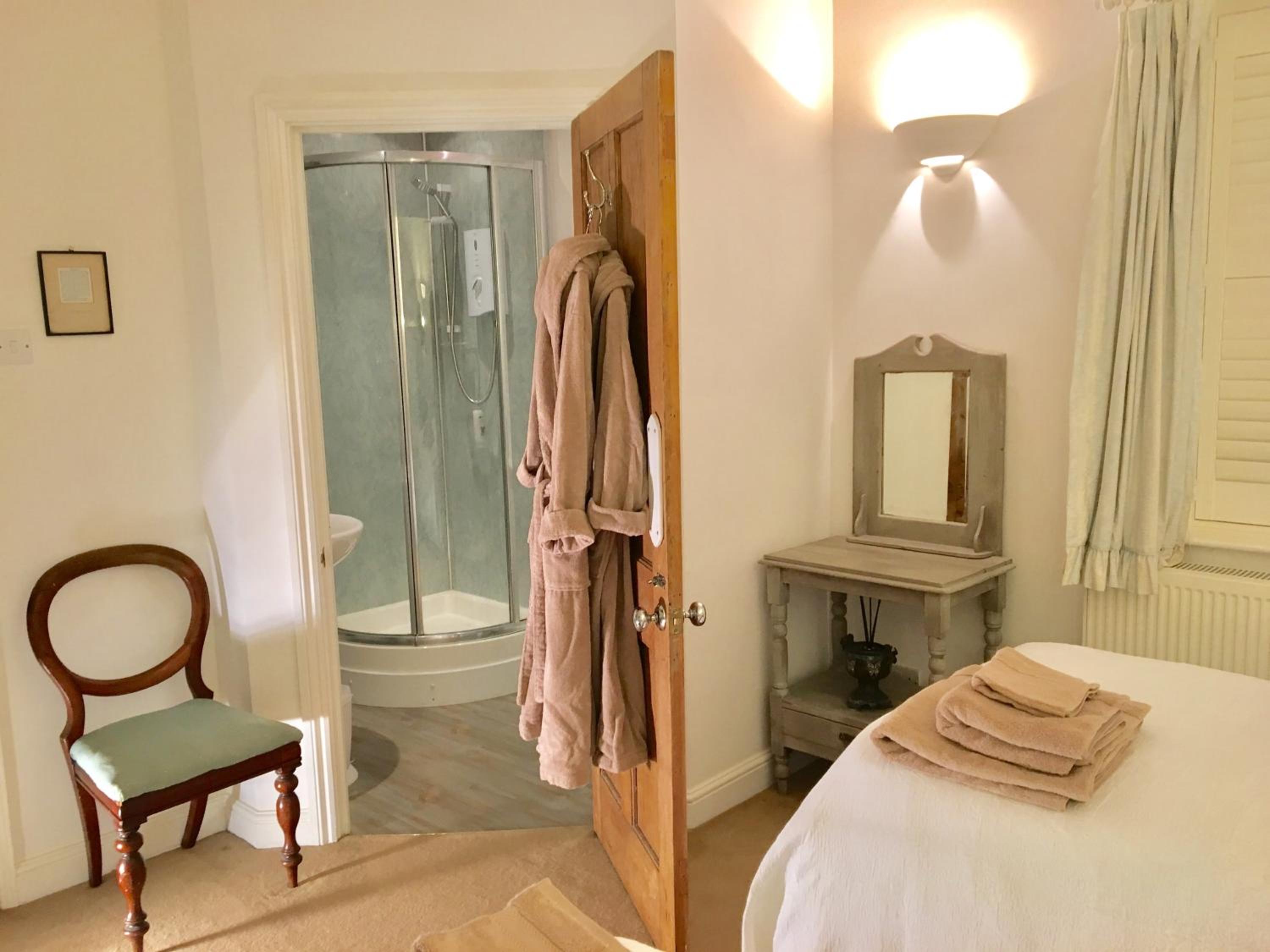 Double or Twin Room with Bathroom