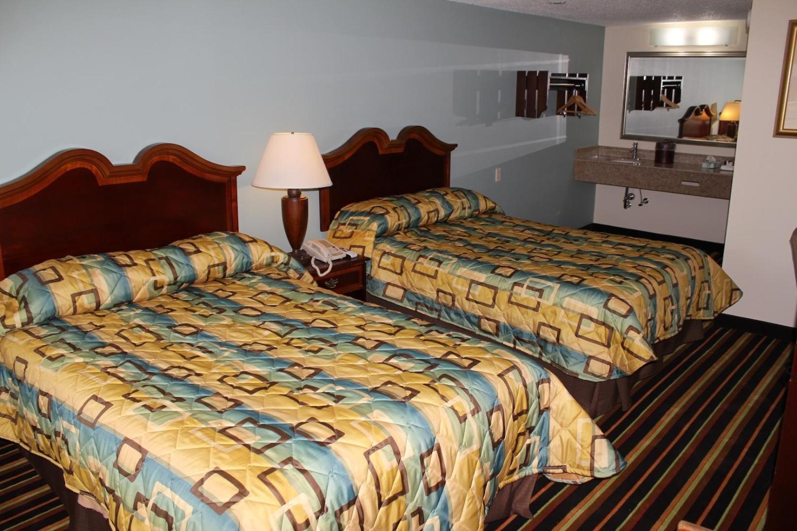 Double Room with Two Double Beds - Photo 1