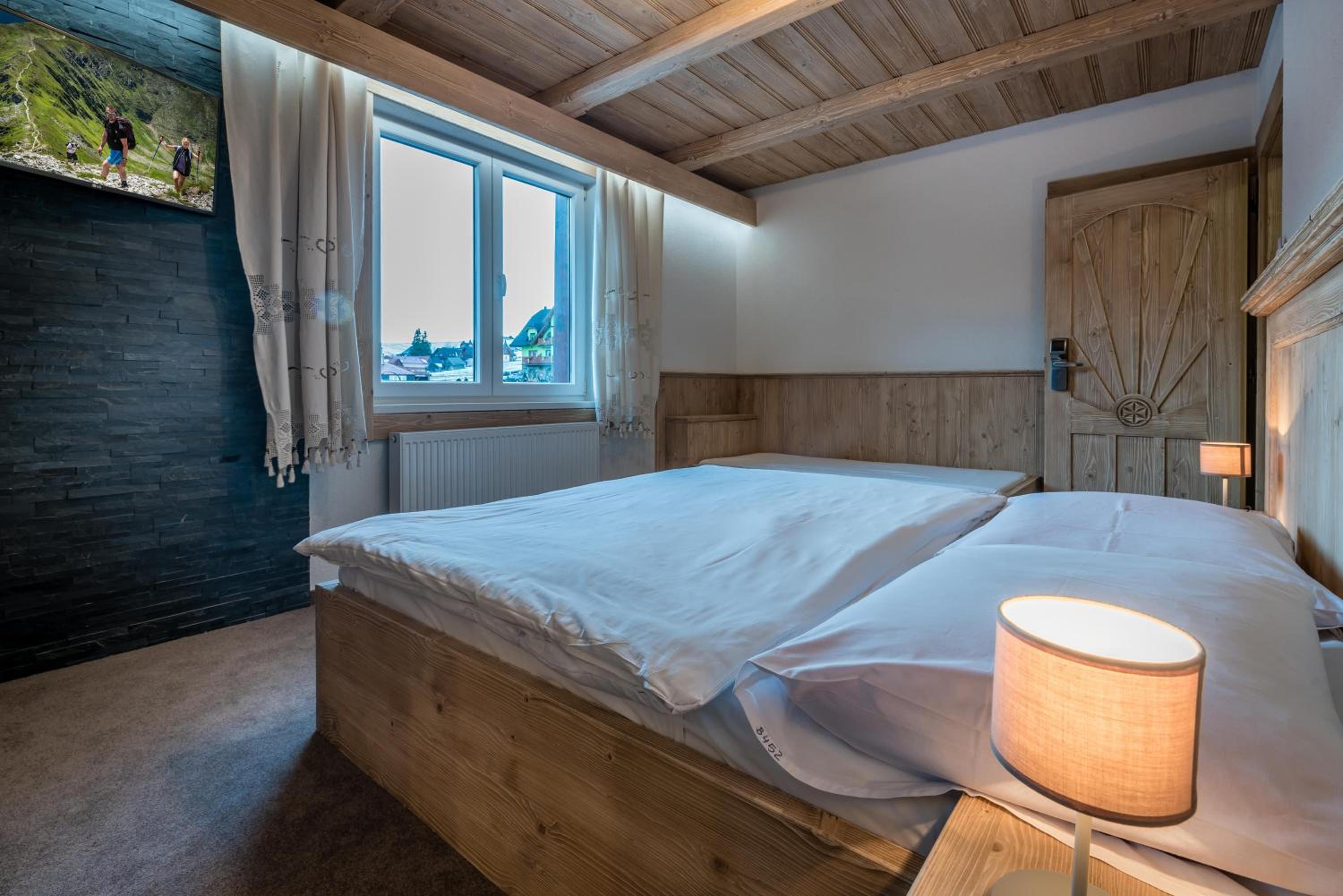 Deluxe Double Room - Photo 3