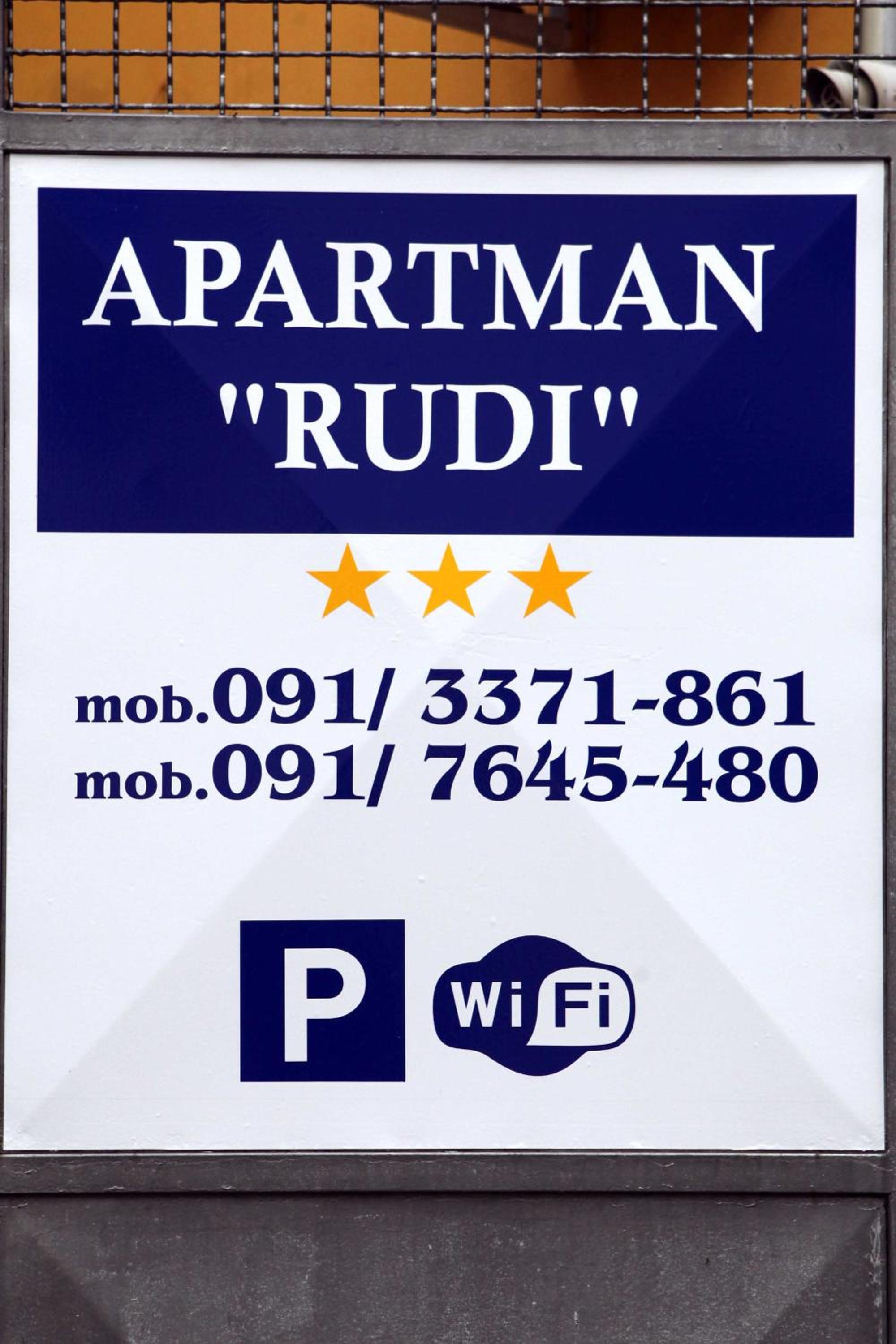 Studio Apartment - Photo 19
