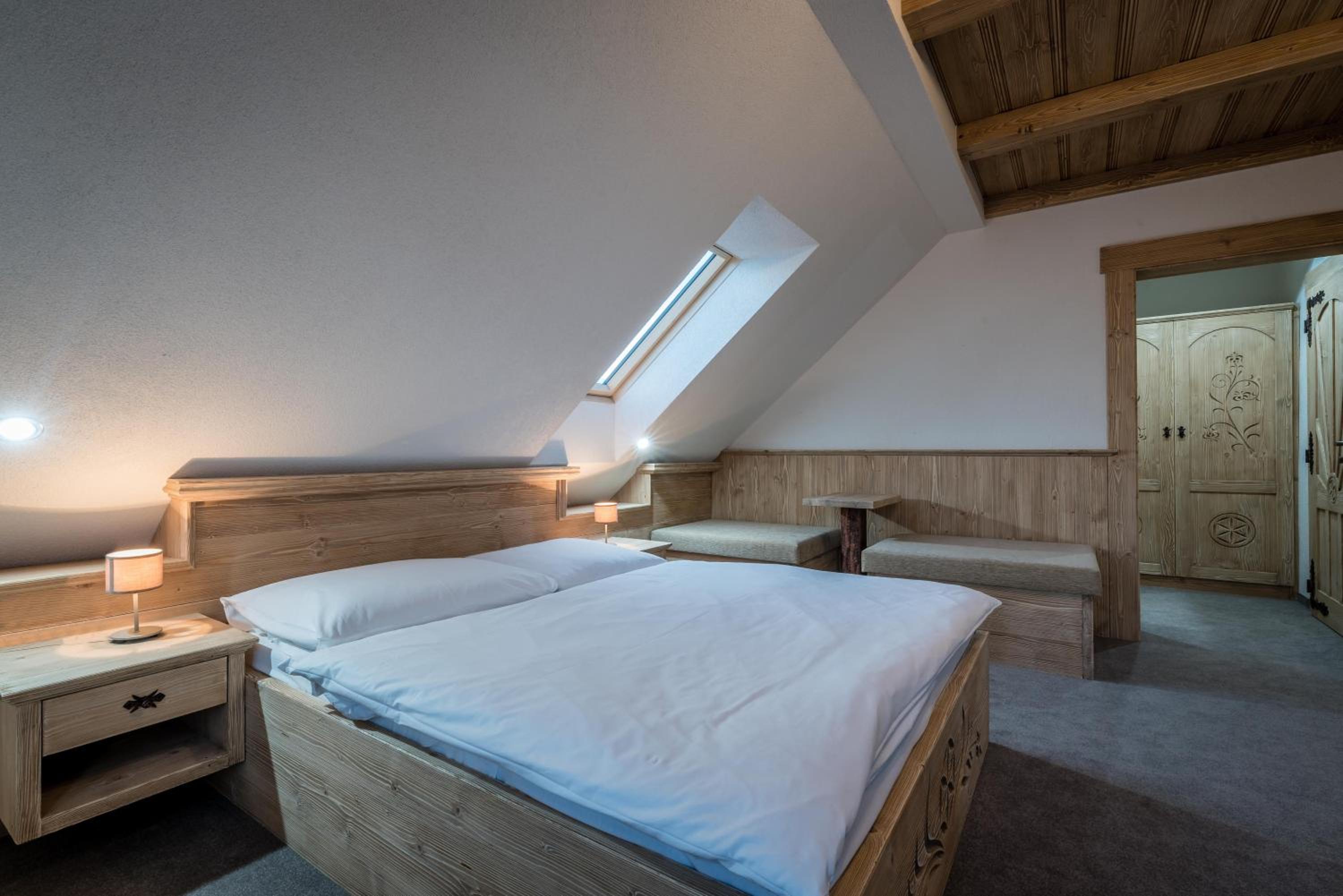 Deluxe Triple Room - Photo 7