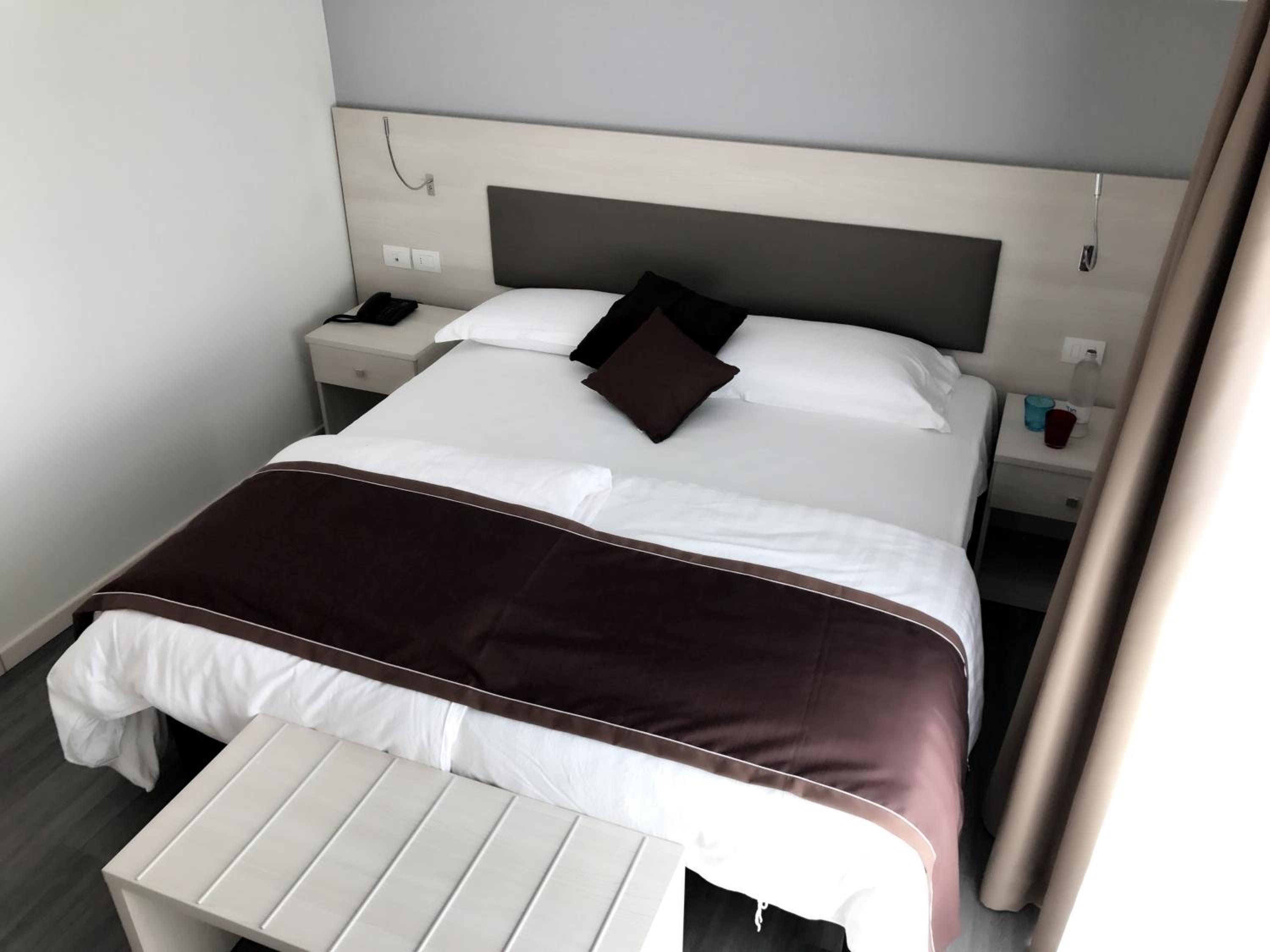 Superior Double or Twin Room photo 2