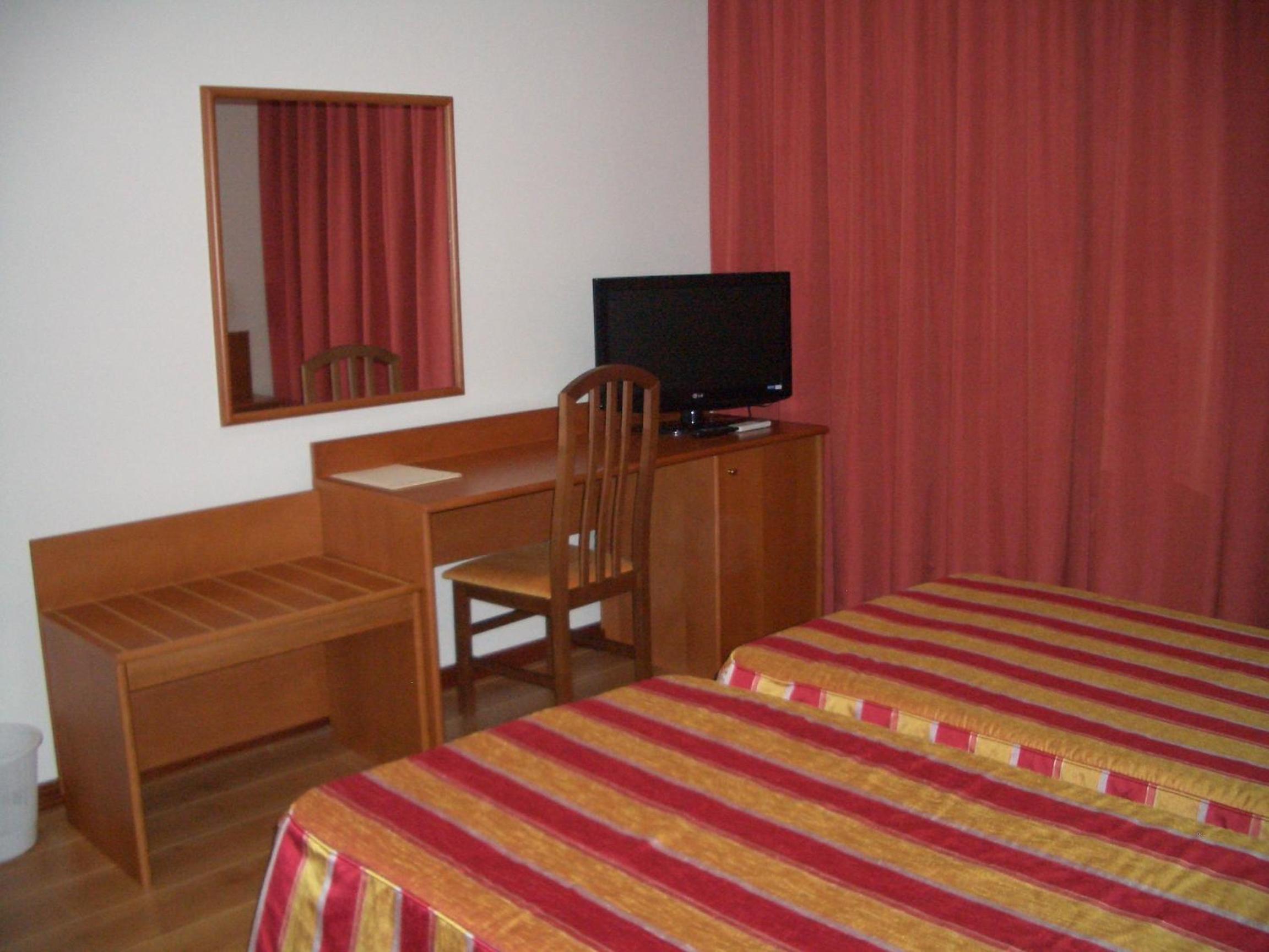 Superior Twin Room photo 2
