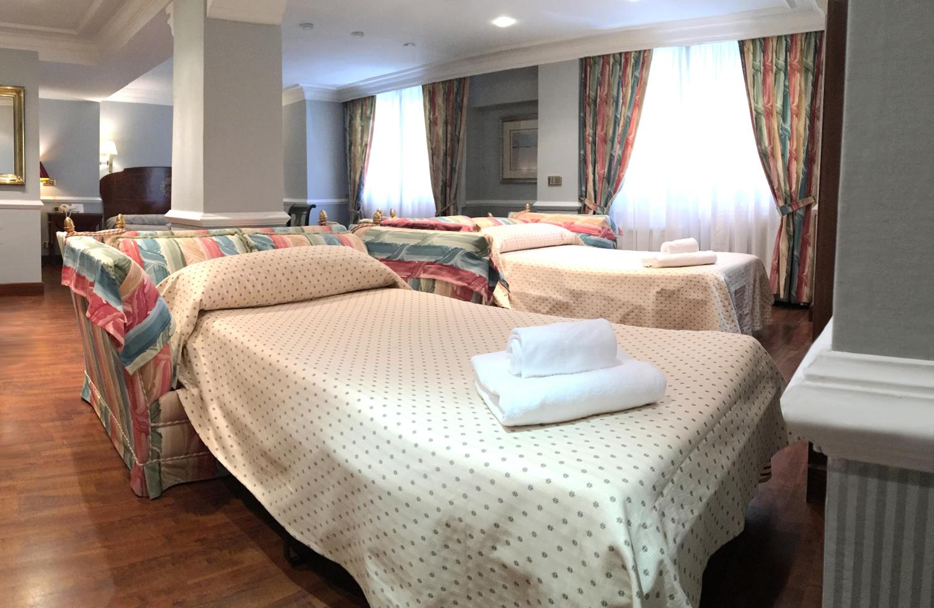 Family Room photo 2