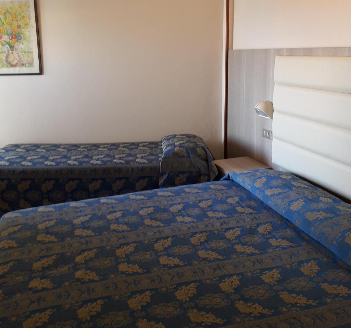 Triple Room - Photo 3