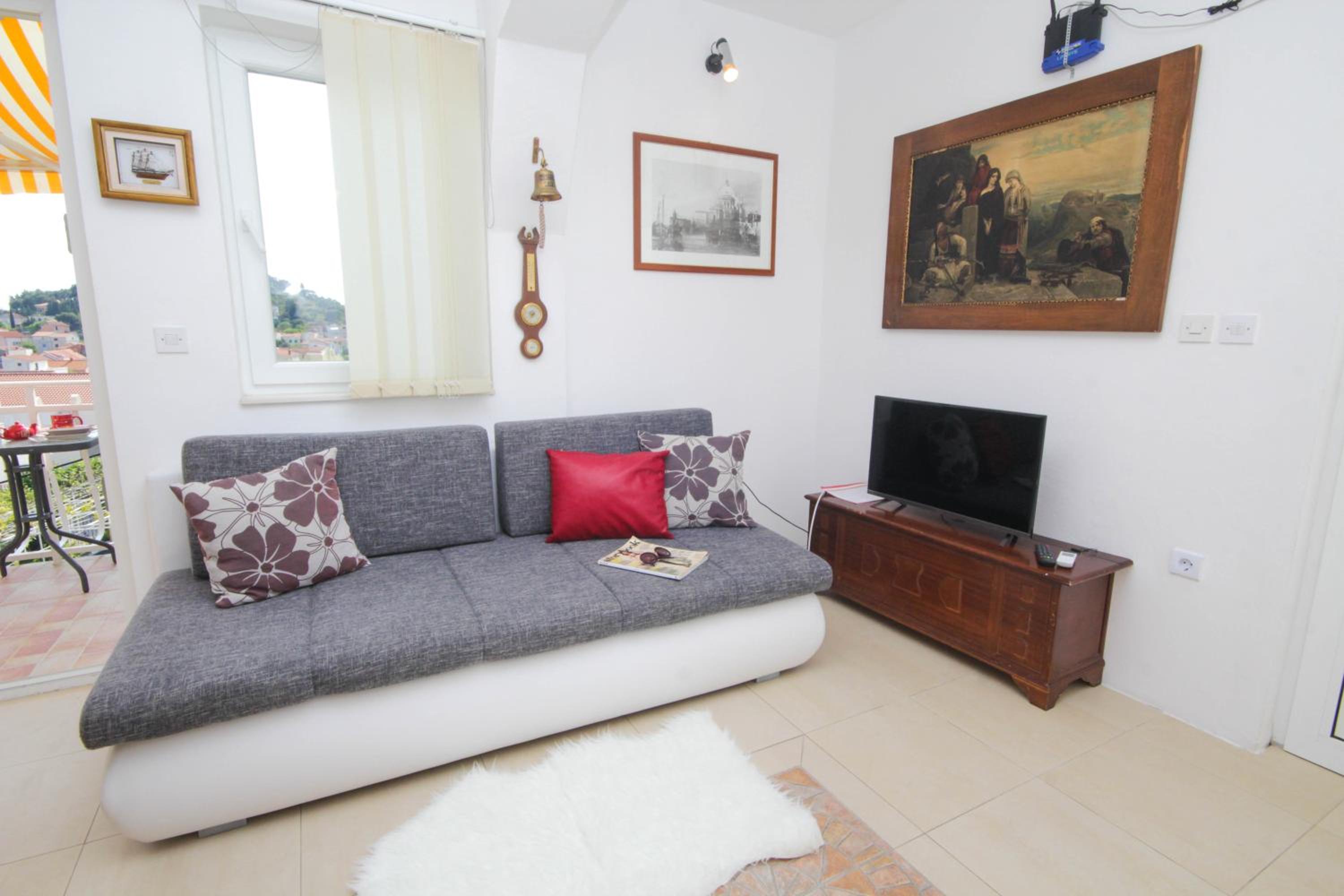 One-Bedroom Apartment (2 - 4 Adults) photo 1