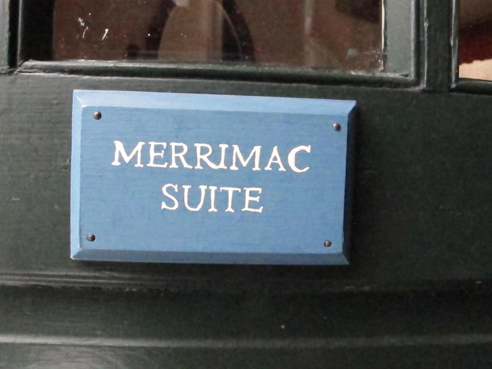 Deluxe Queen Room - Merrimac photo 2