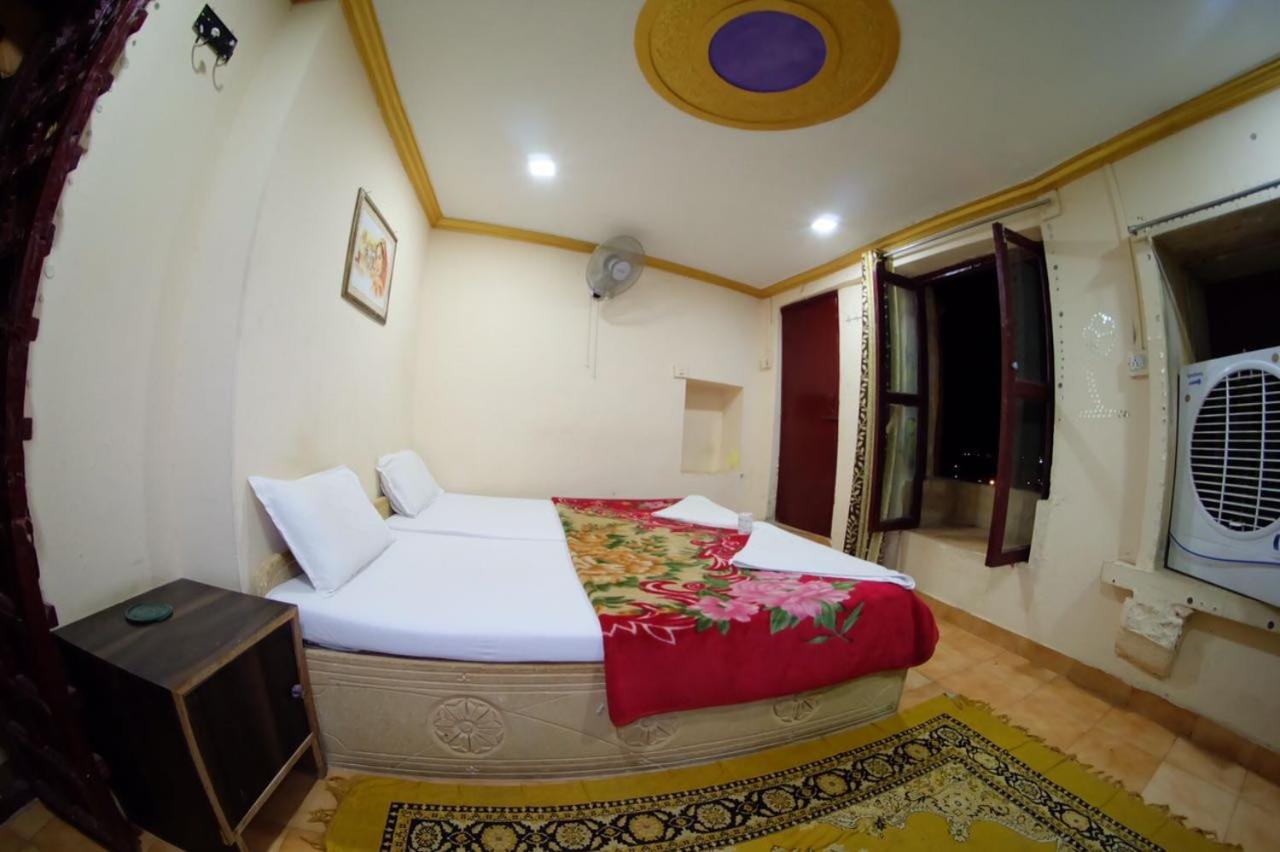 Deluxe Double Room with Balcony photo 3