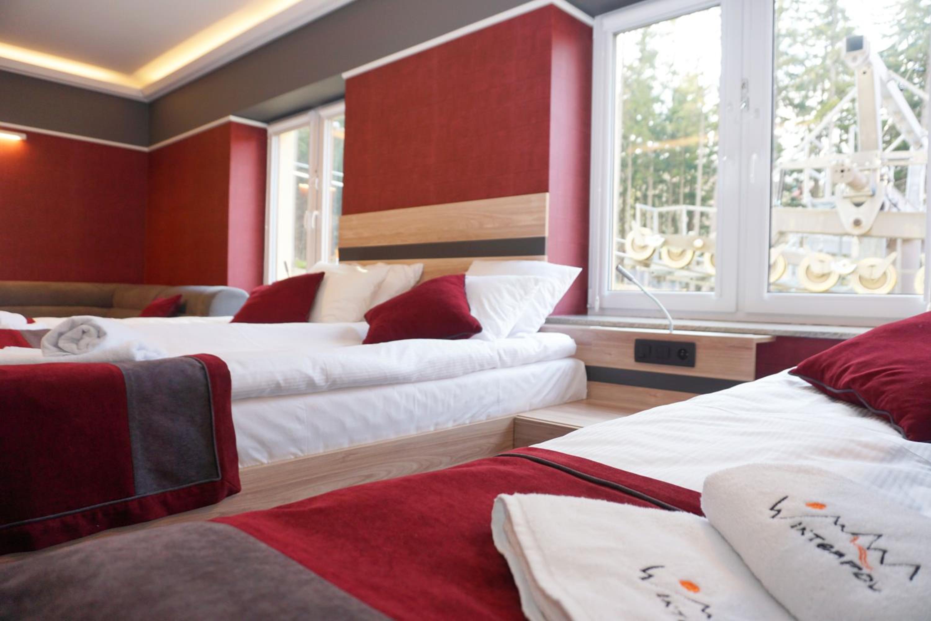 Superior Quadruple Room - Photo 7