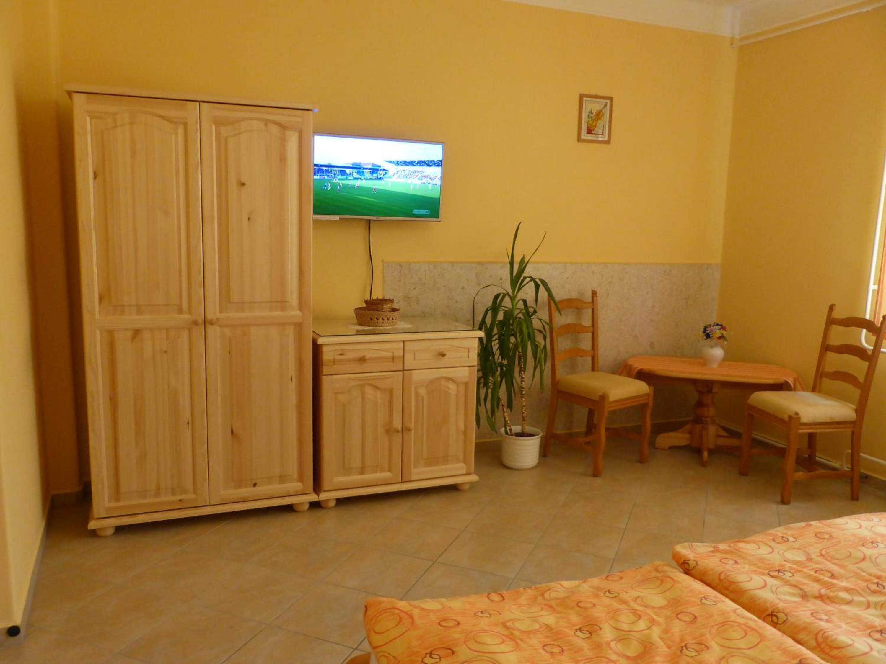 Triple Room with Private Bathroom photo 1