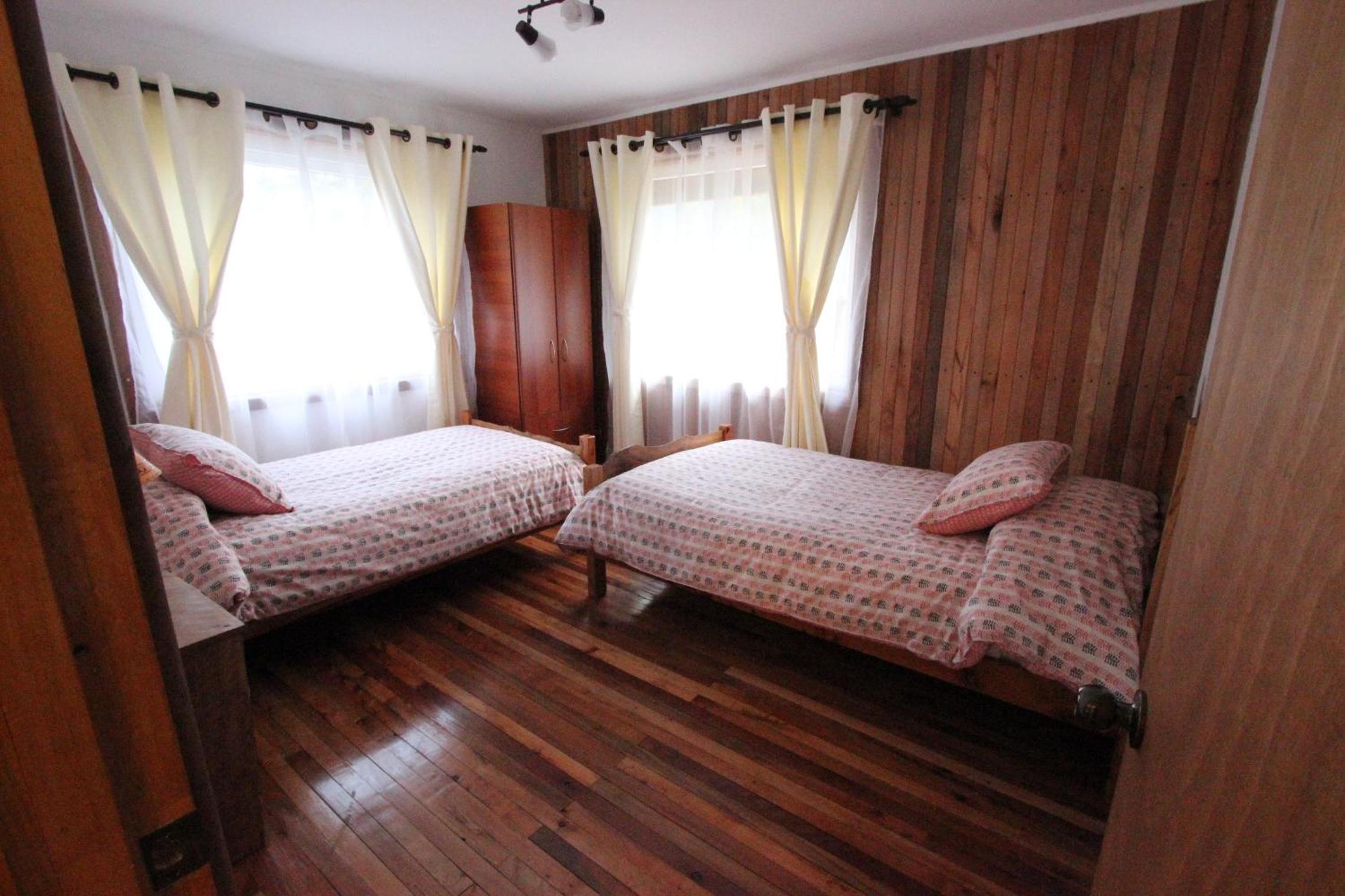 Bungalow (4 Adults) Nirre  photo 1