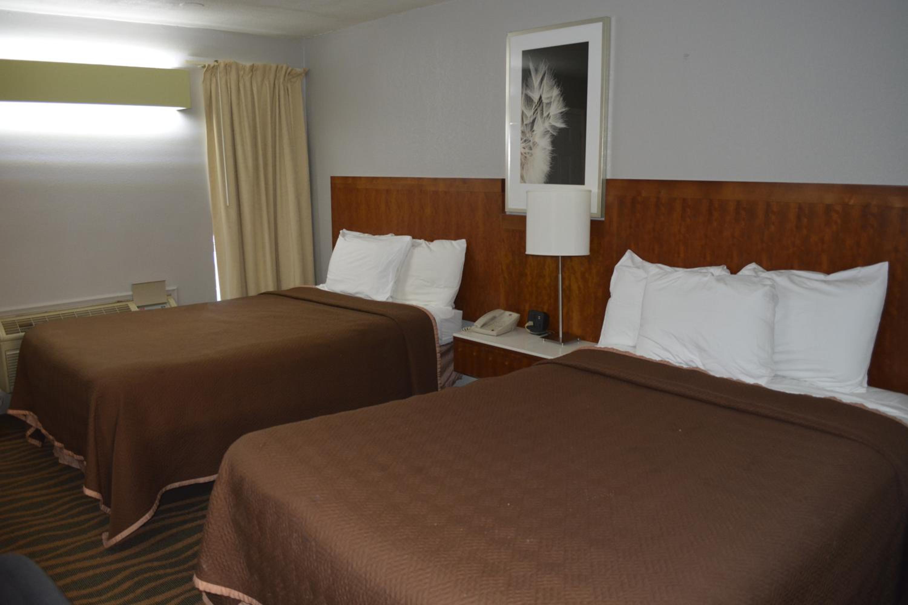 2 Double Beds Smoking