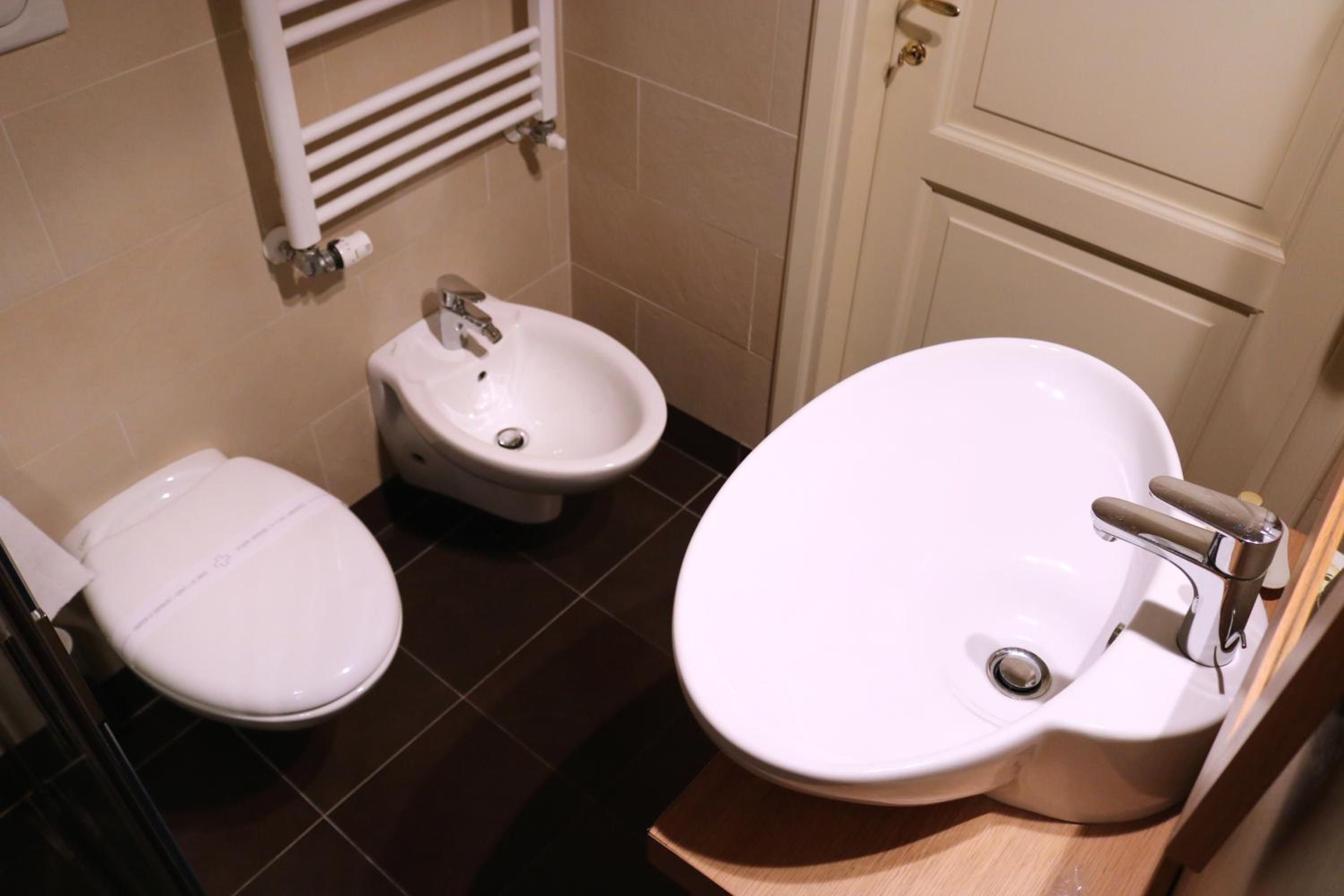 Basic Double or Twin Room photo 3
