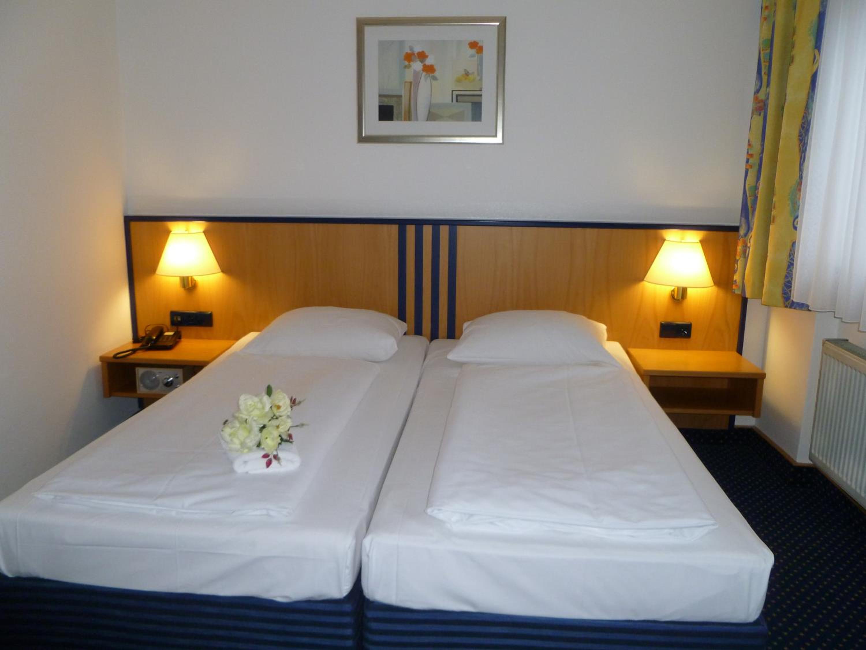 Double Room - Photo 5