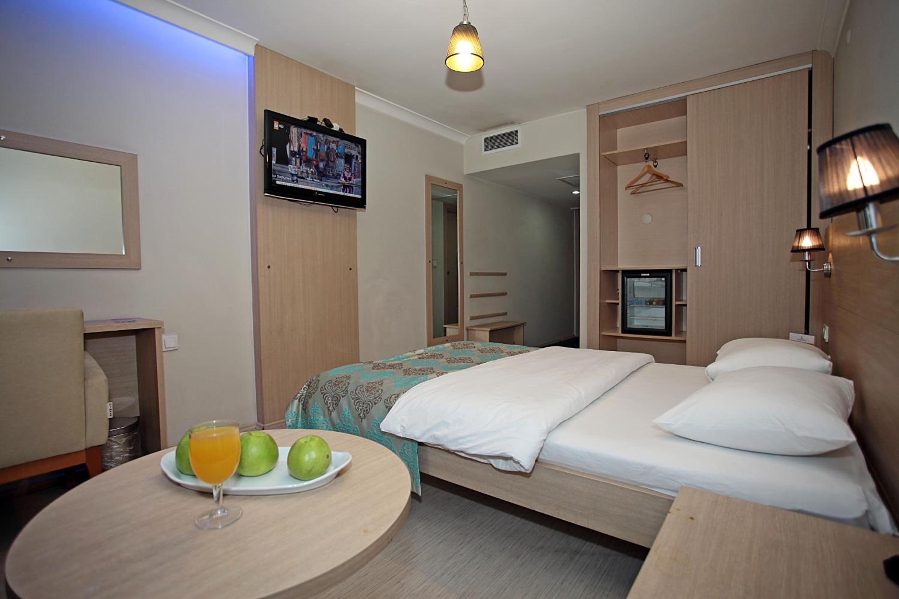 Double Room - Photo 1