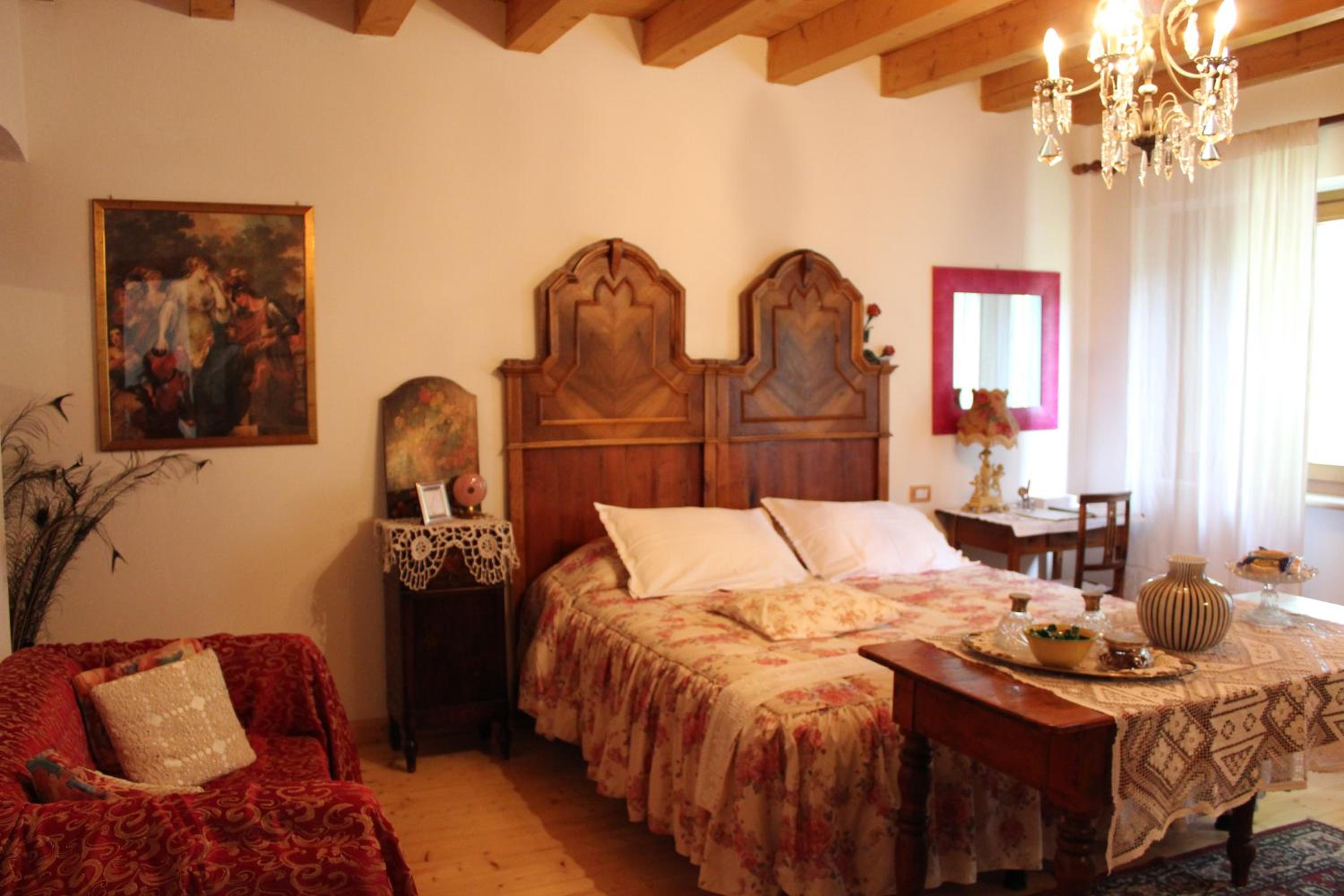 Double Room with Private Bathroom - Photo 1