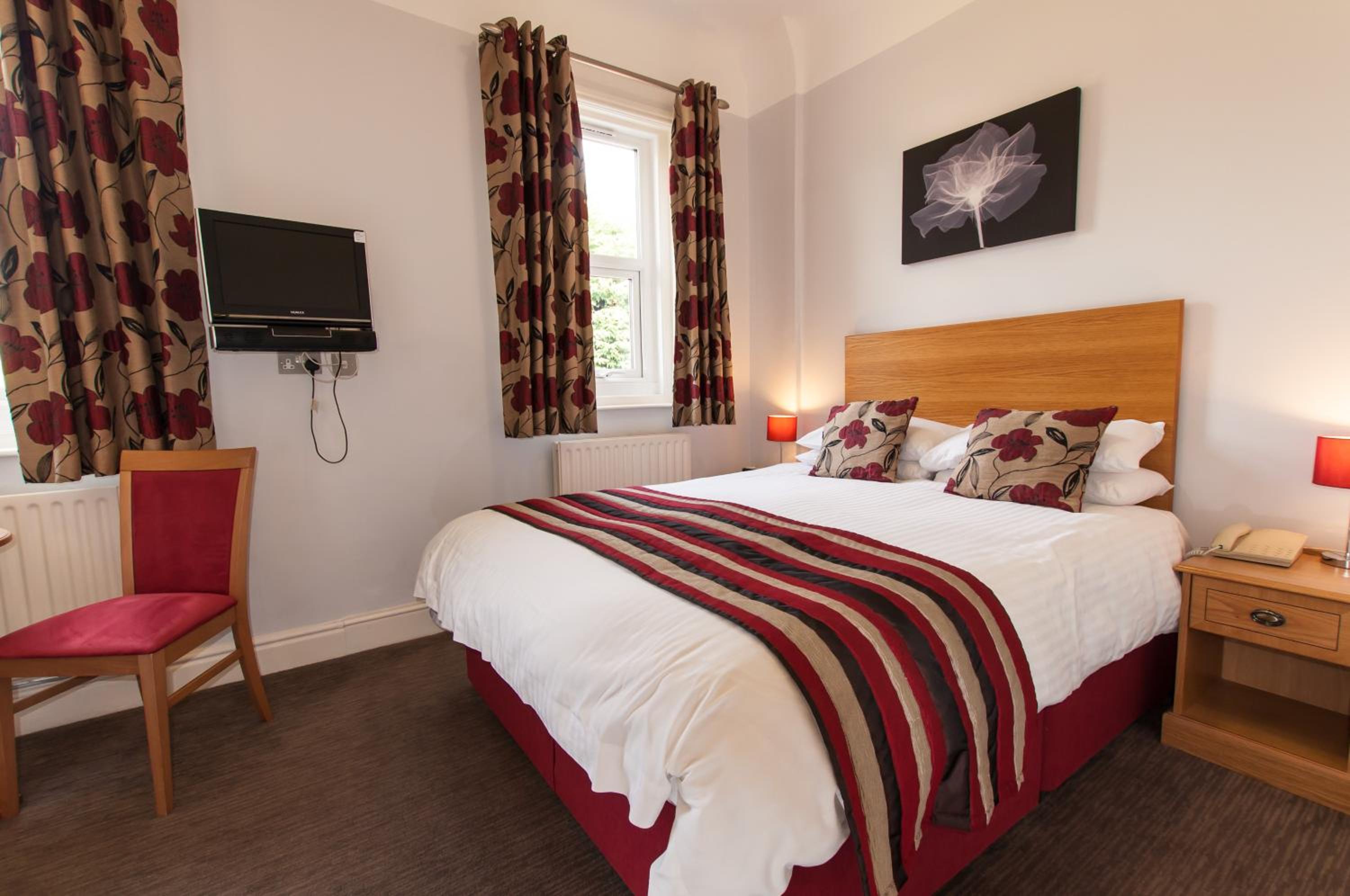 Economy Double Room photo 2