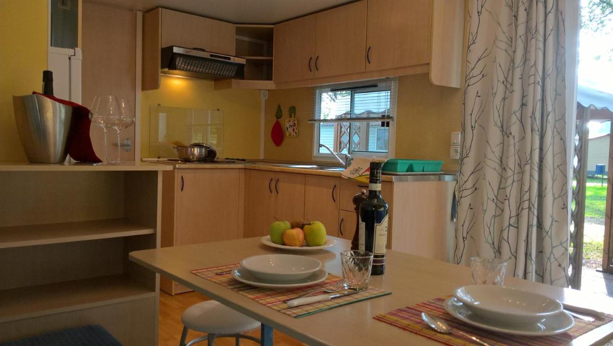 Mobile Home photo 2