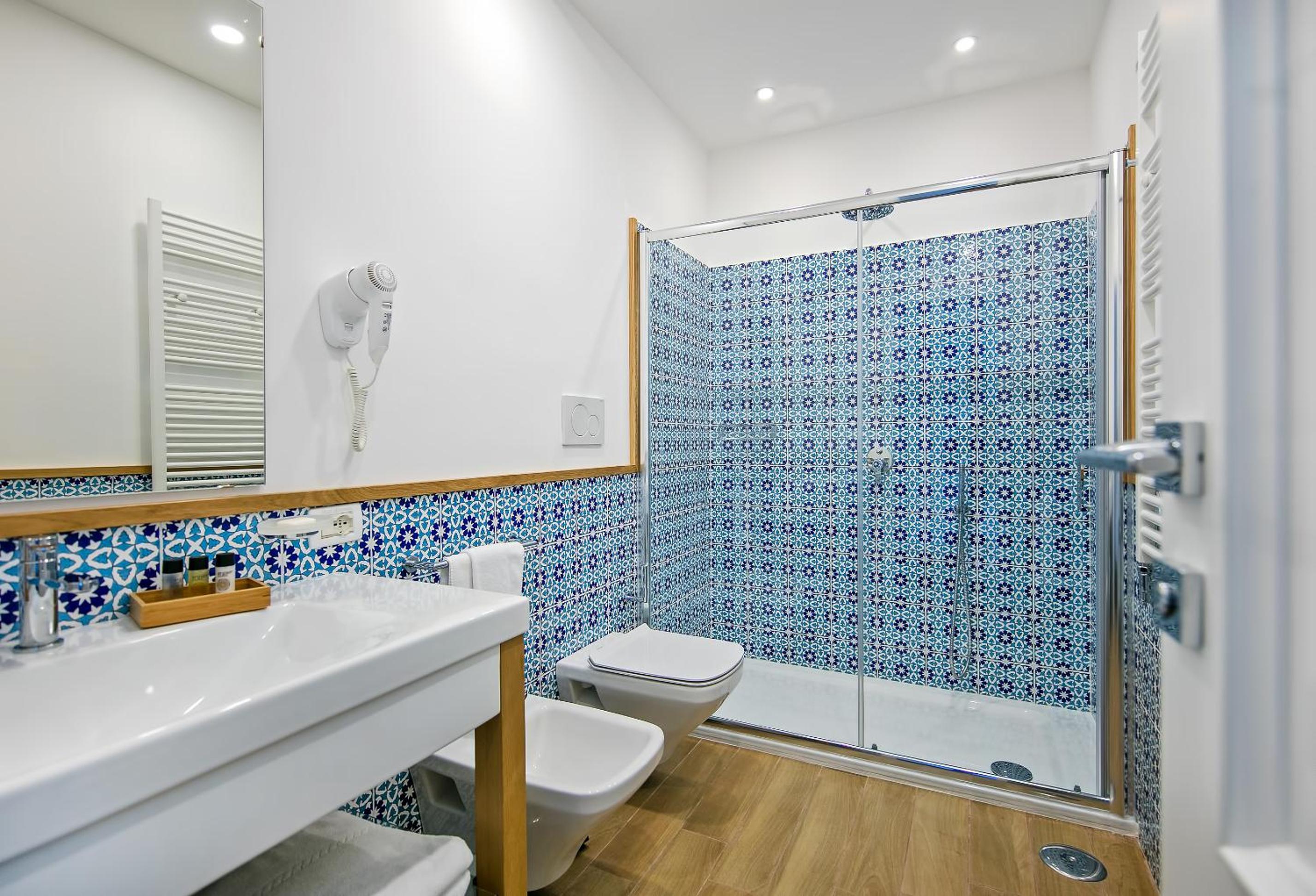 Classic Double or Twin Room - Photo 2