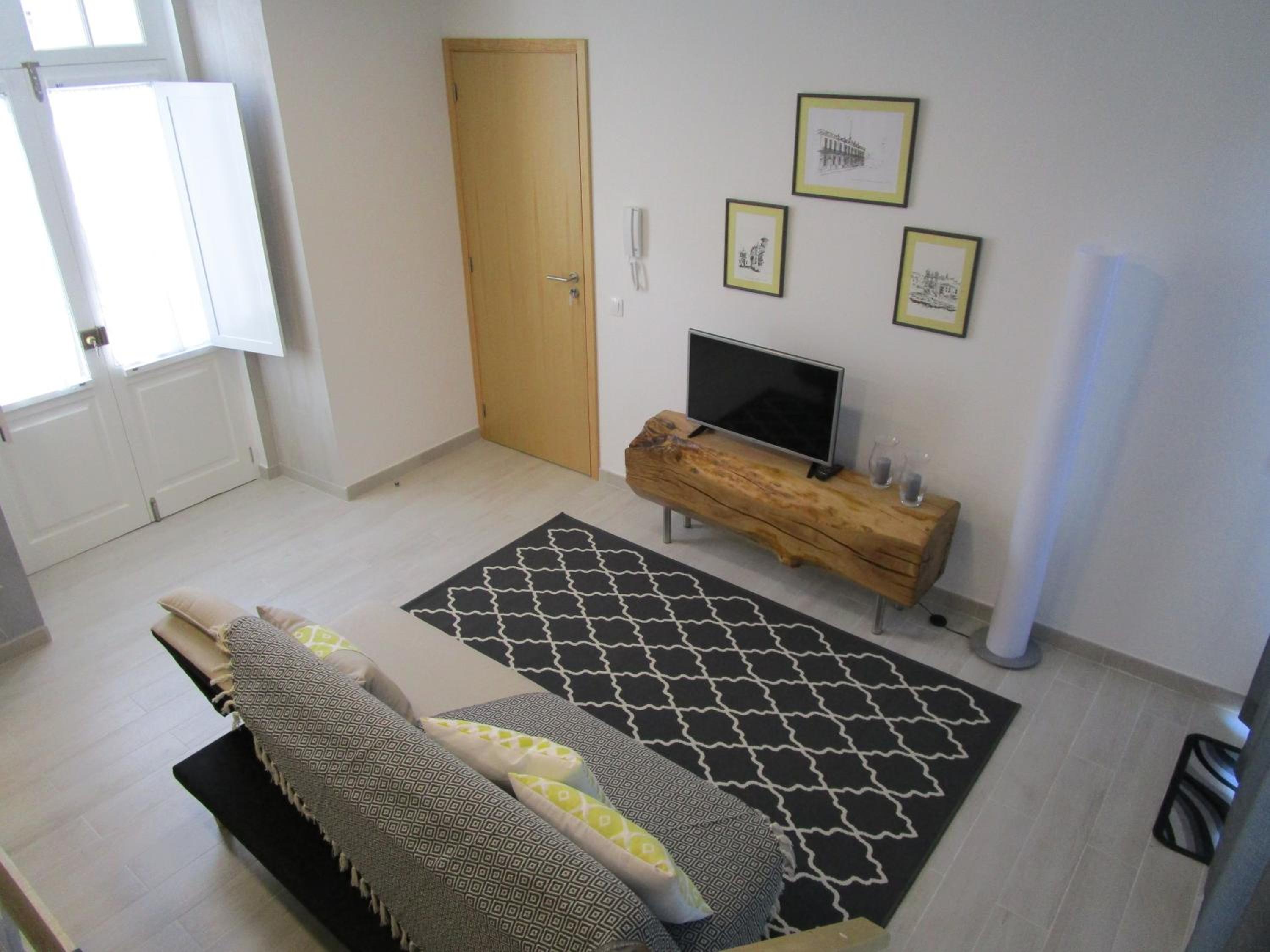 Apartment photo 1