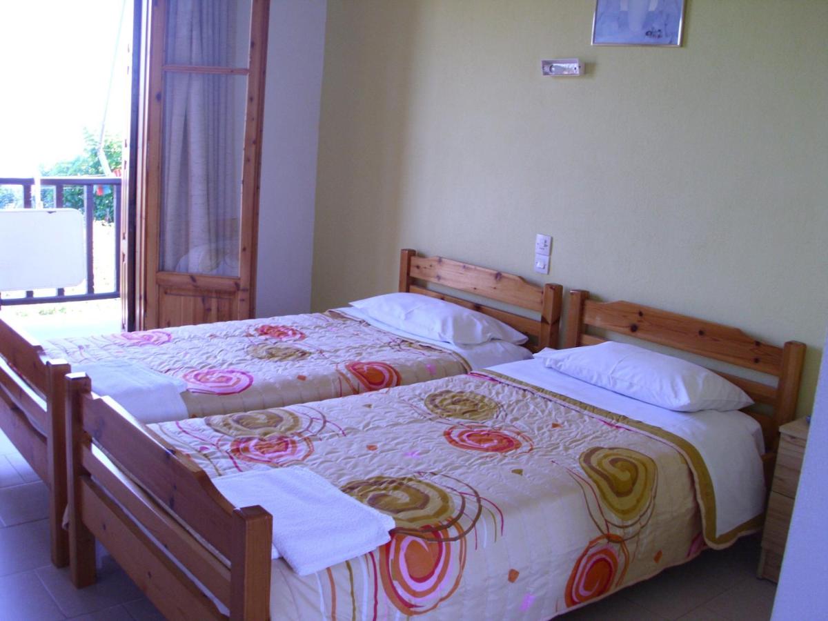 Double or Twin Room photo 2