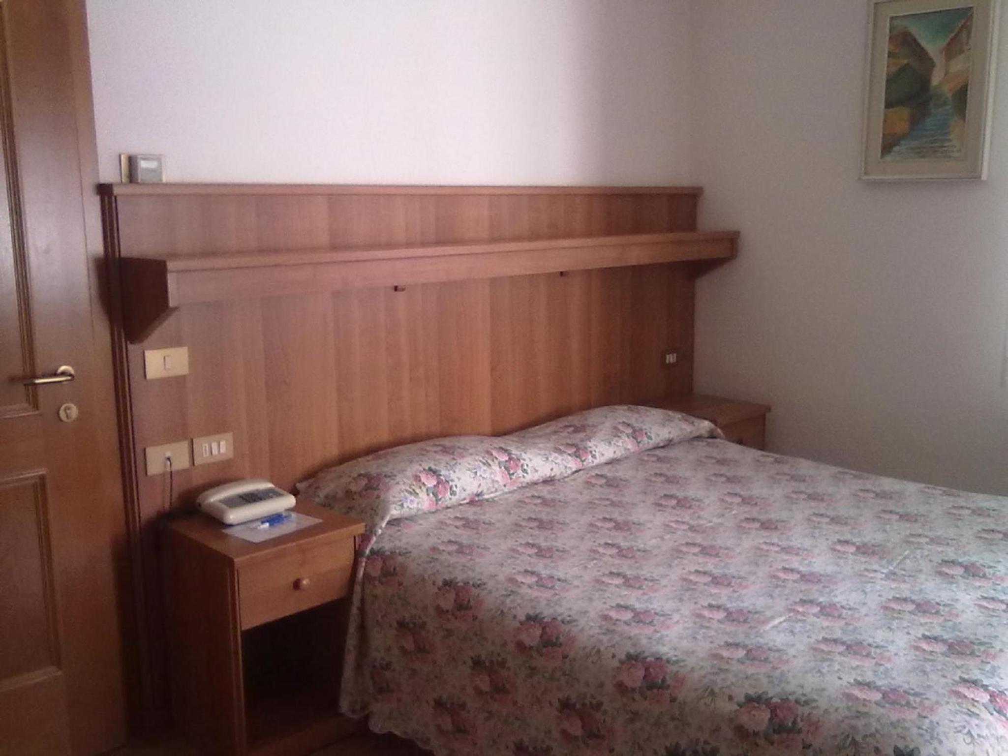 Double or Twin Room with Bathroom photo 1
