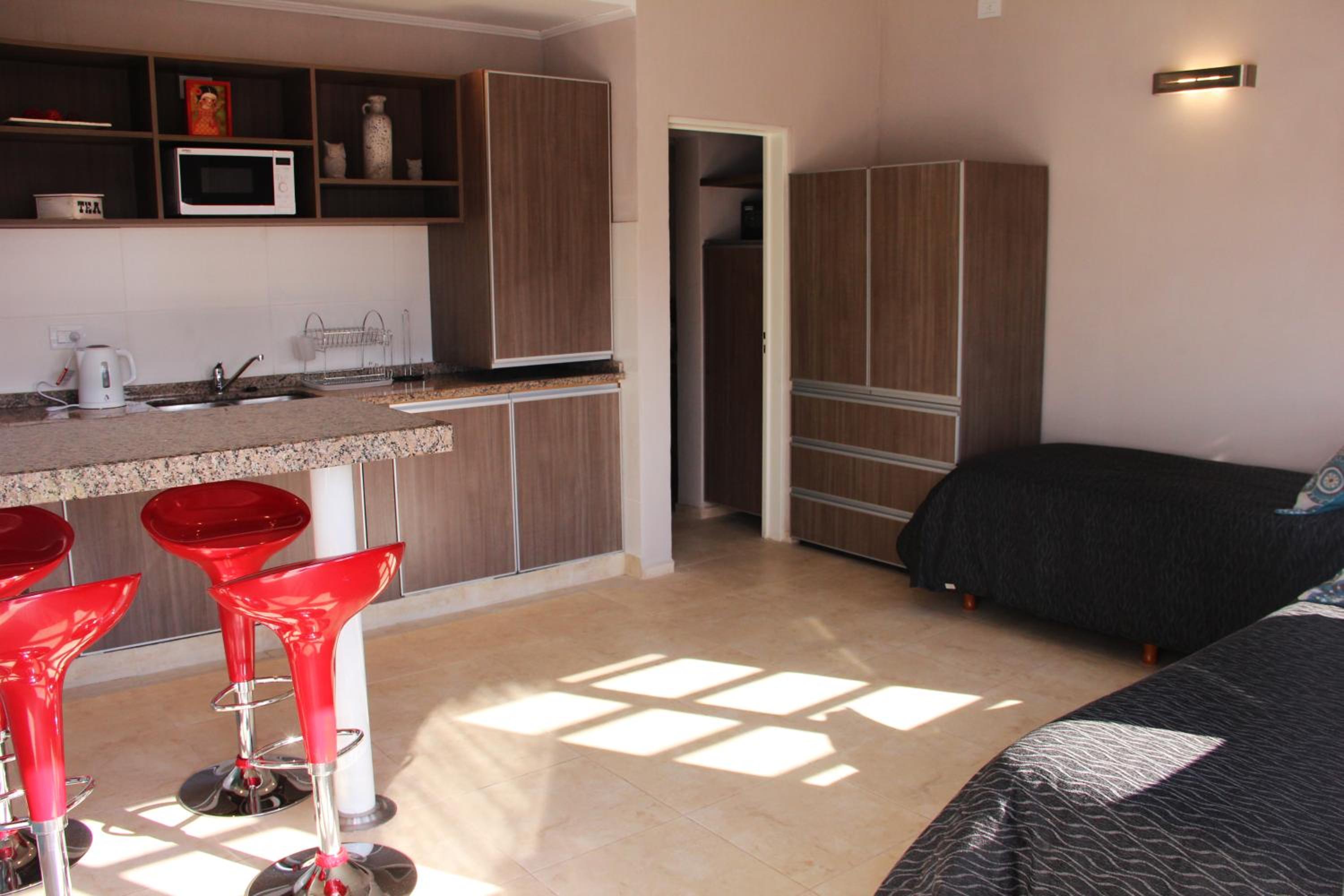 One-Bedroom Apartment photo 2